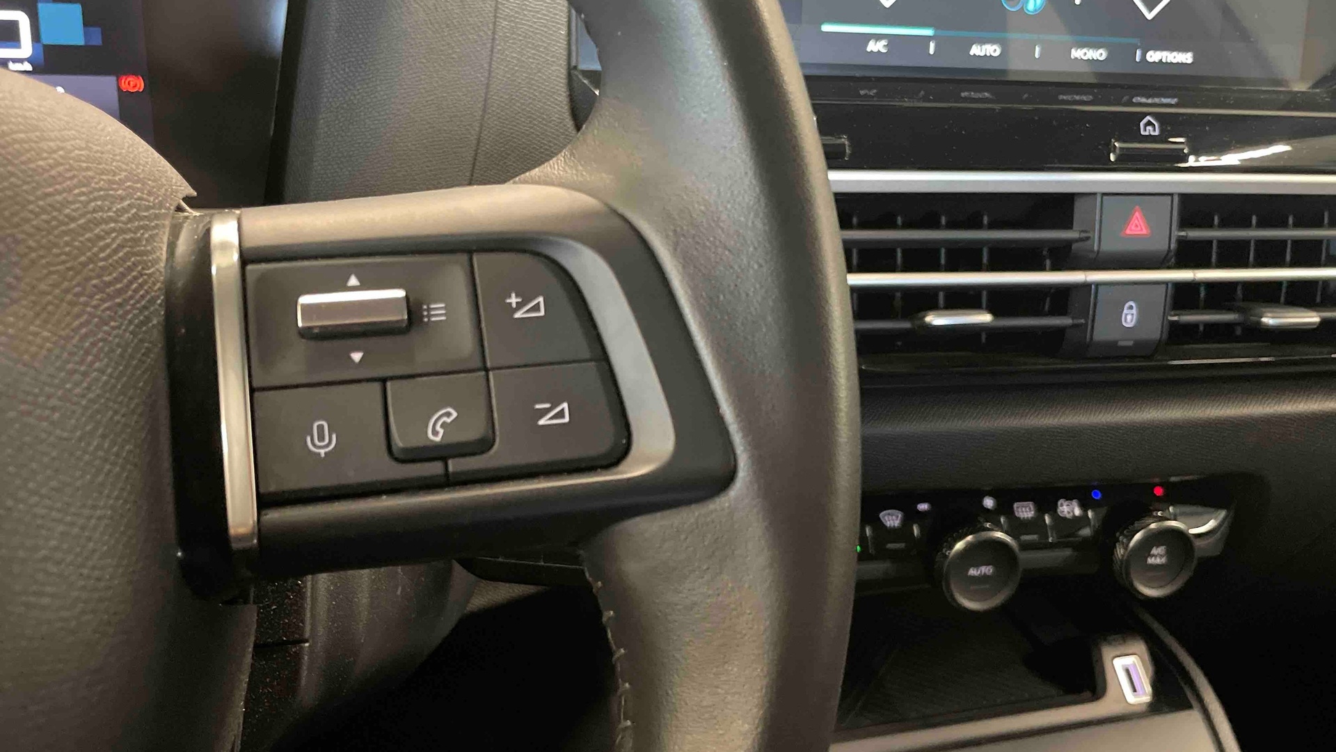 CITROEN C4 PureTech 130 BVM6 Plus