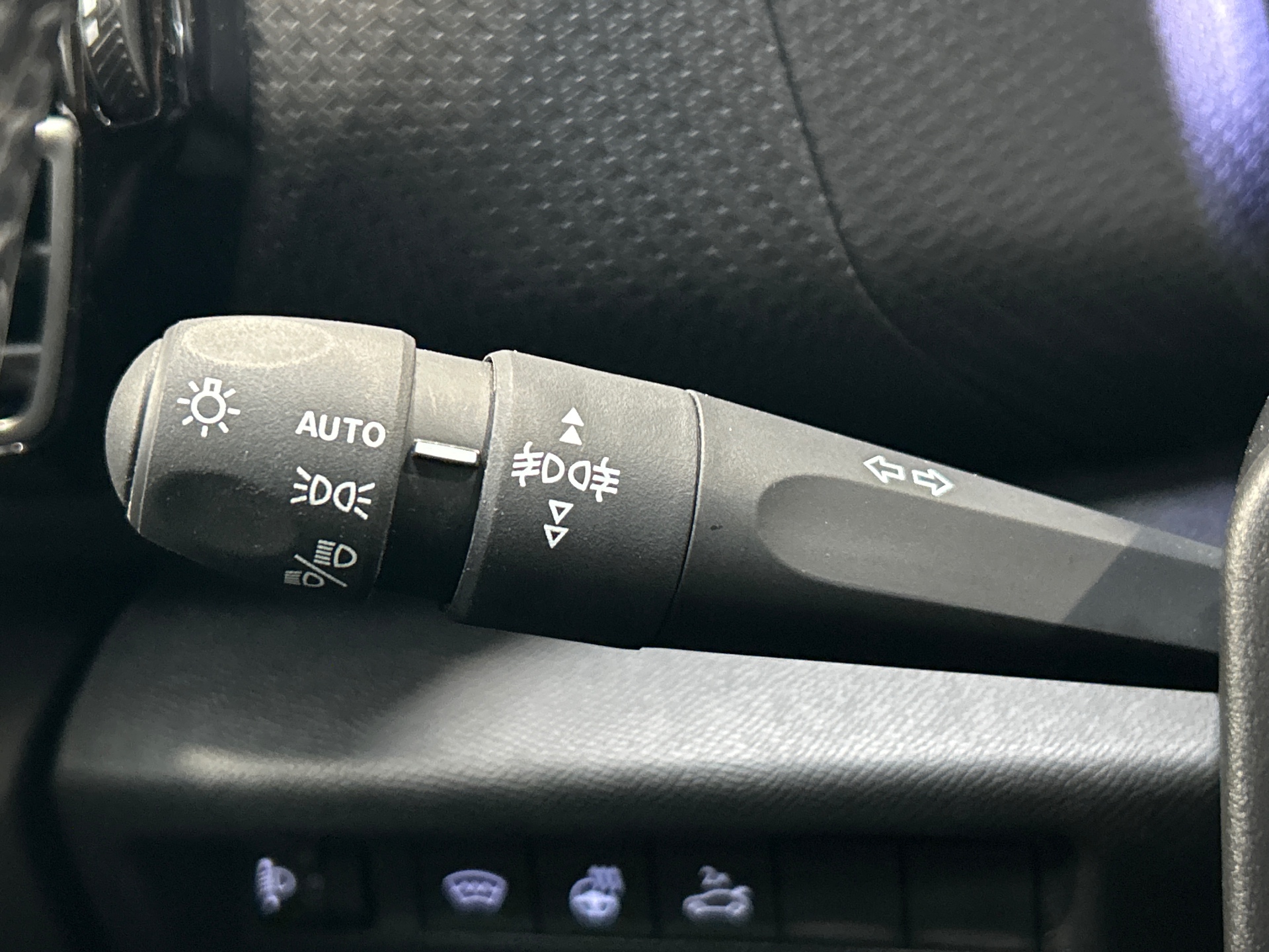 CITROEN C4 X BHDI 130 S&S EAT8 MAX