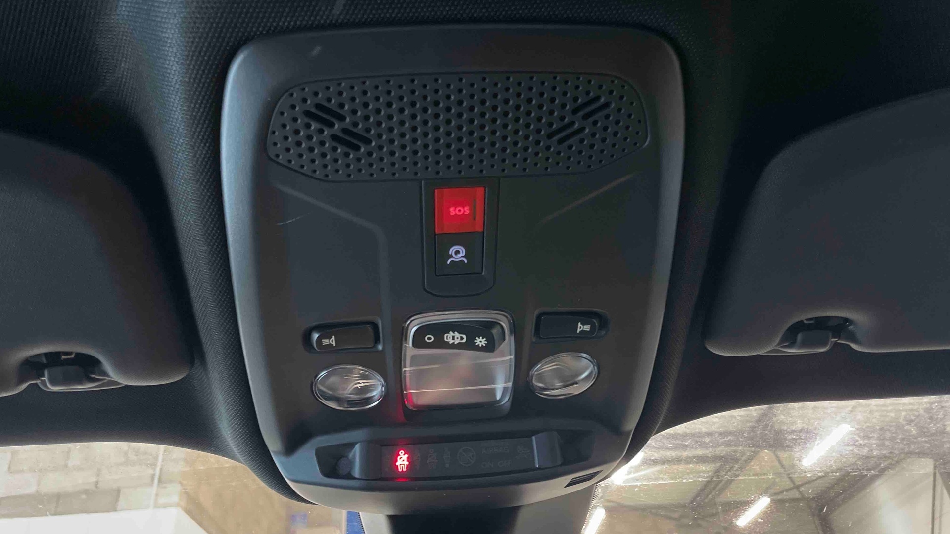 PEUGEOT 2008 PureTech 100 S&S BVM6 Allure