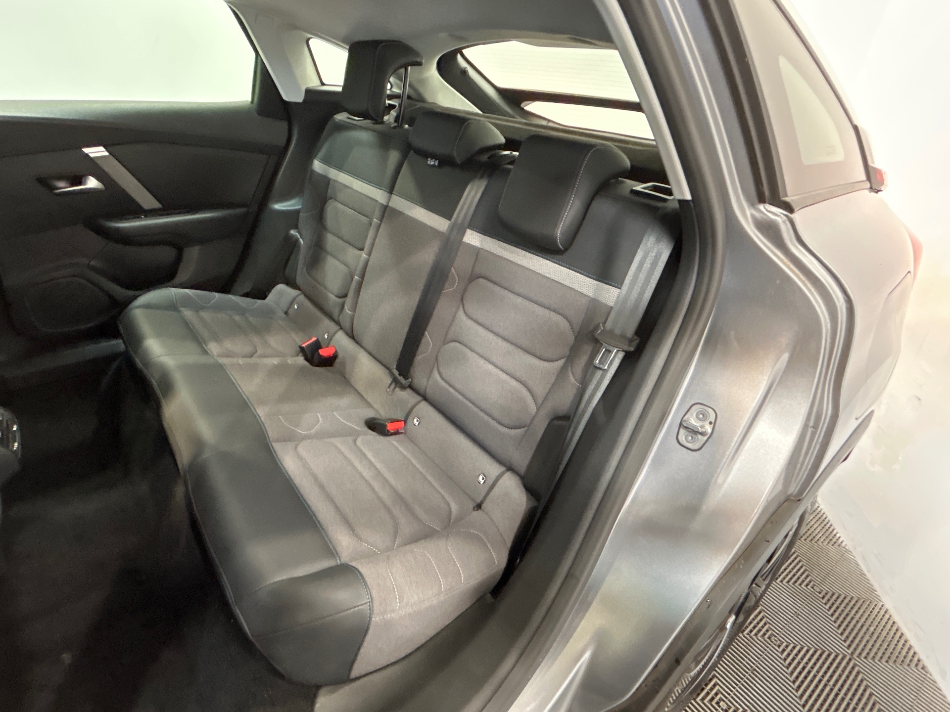 CITROEN C4 PureTech 130 BVM6 Plus