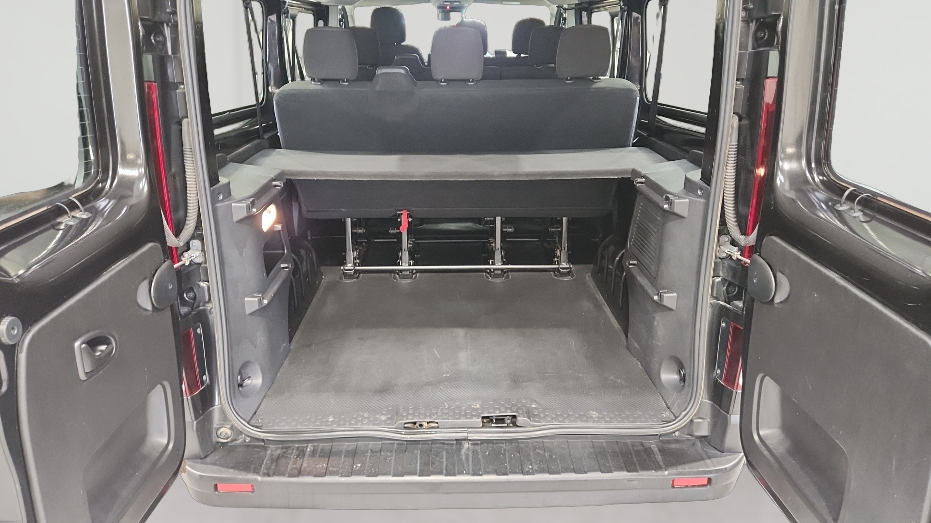 RENAULT TRAFIC L2 dCi 150 Energy S&S Zen 9 places