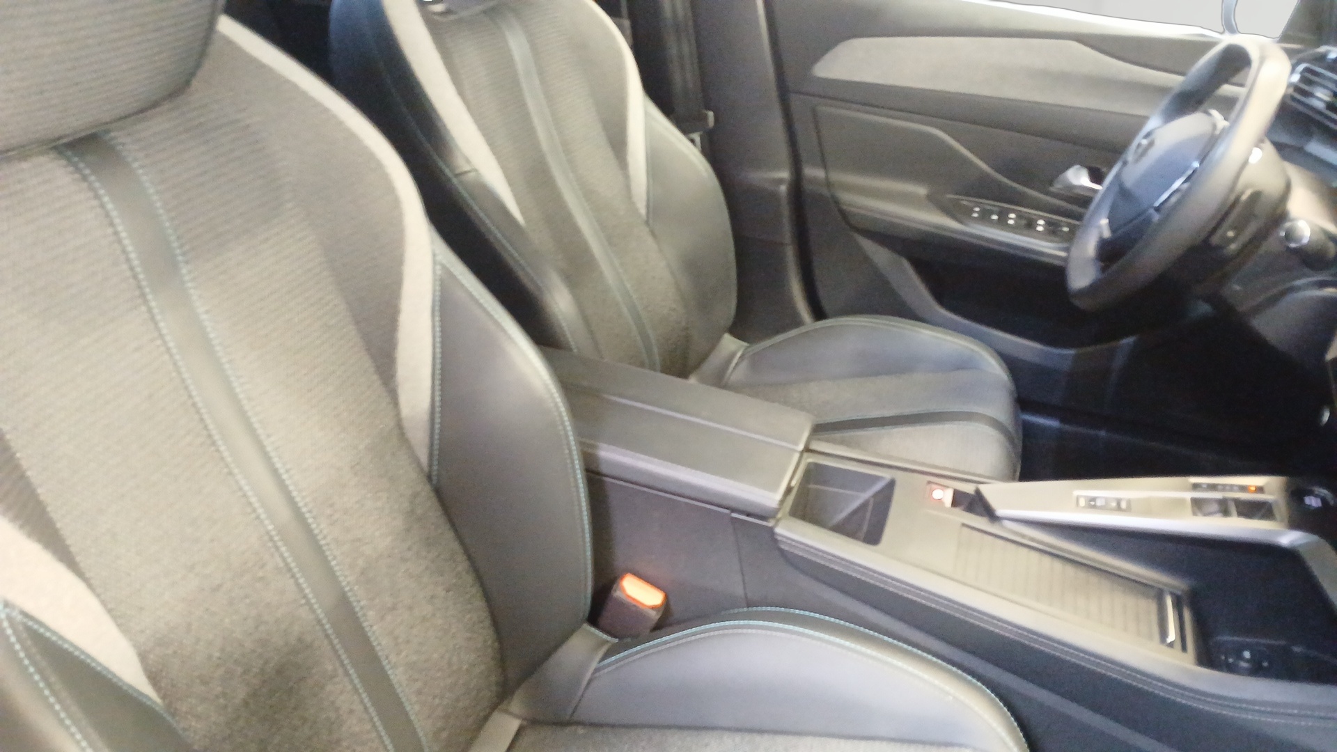 PEUGEOT 308 PureTech 130ch S&S EAT8 Allure