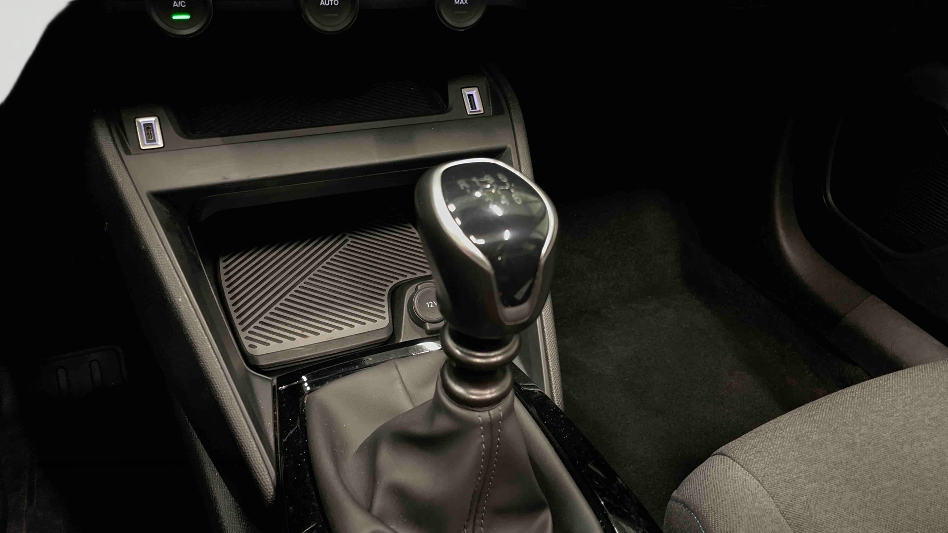 CITROEN C4 PureTech 130 S&S BVM6 Shine