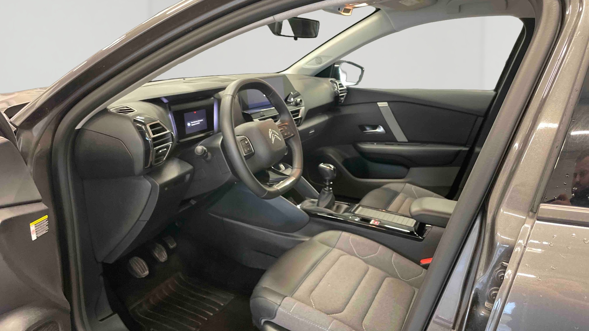 CITROEN C4 PureTech 130 BVM6 Plus