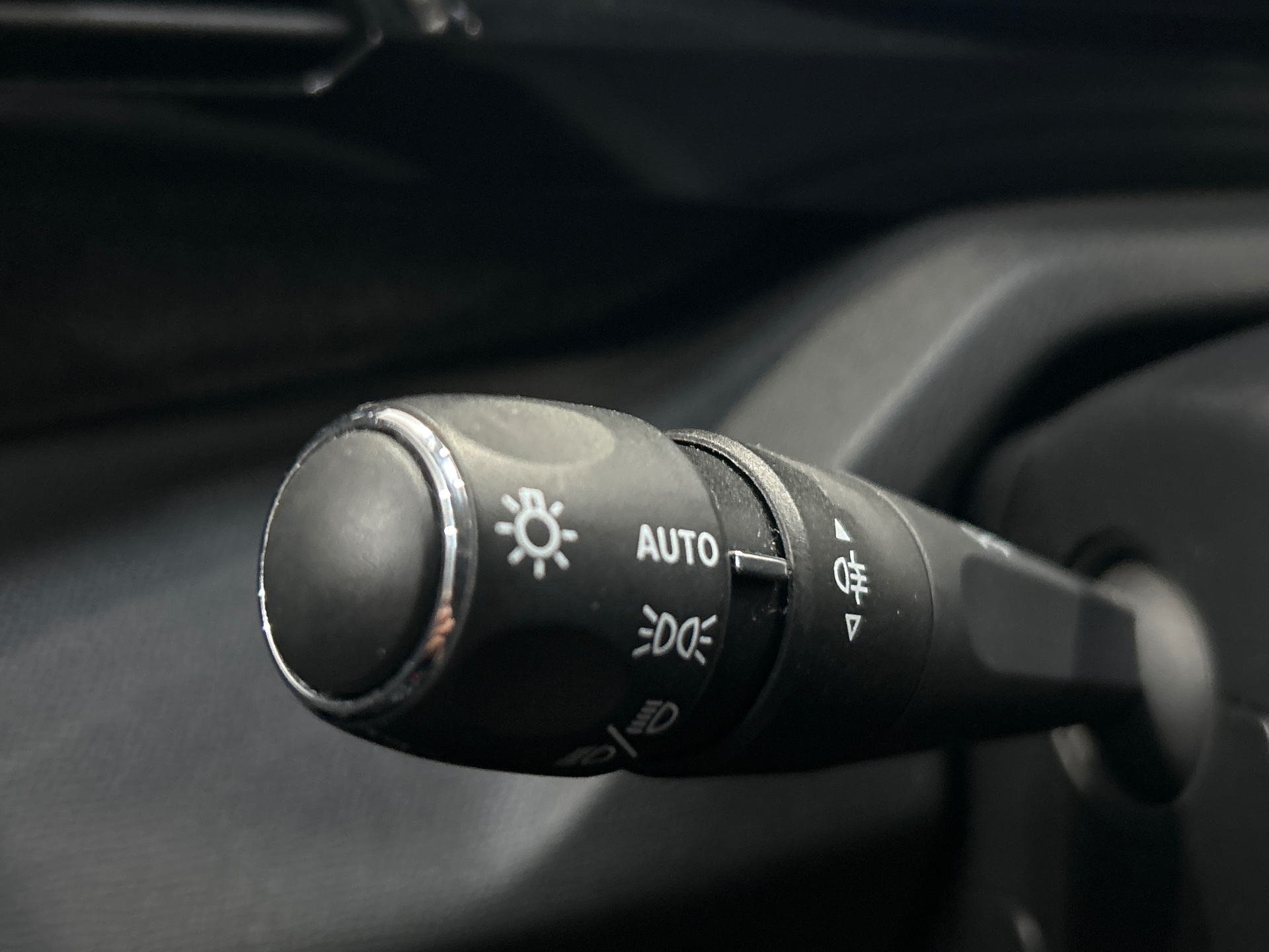 PEUGEOT 408 ALLURE PURETECH 130 S&S EAT8