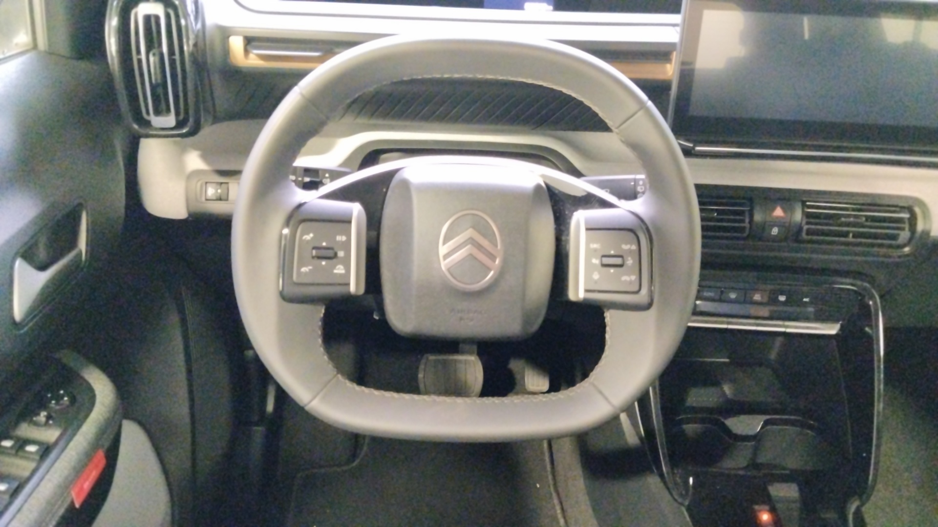CITROEN C3 AIRCROSS Hybride 145 E-dcs6 PLUS