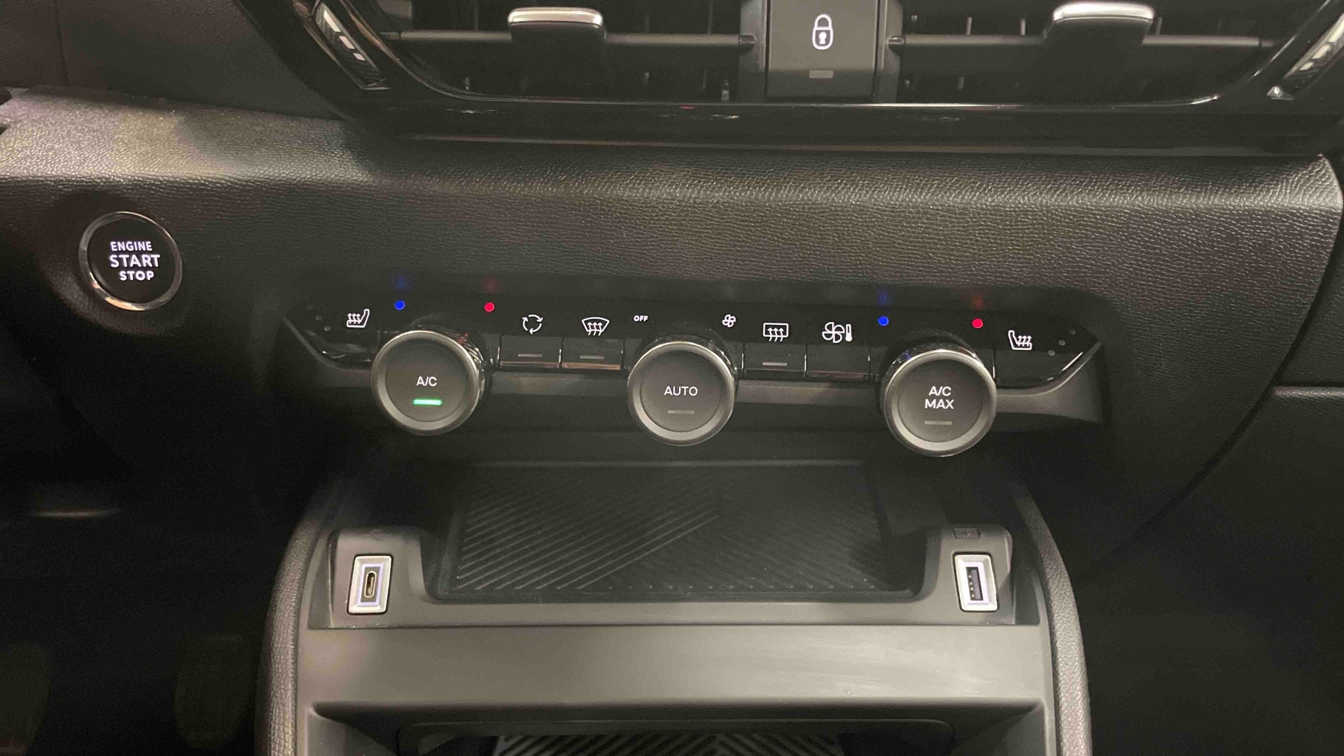 CITROEN C4 PureTech 130 BVM6 Plus
