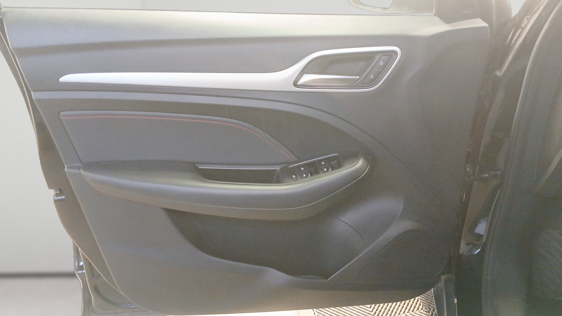 MG ZS ELECTRIQUE EV Autonomie Standard 51kWh - 130 kW 2WD Luxury