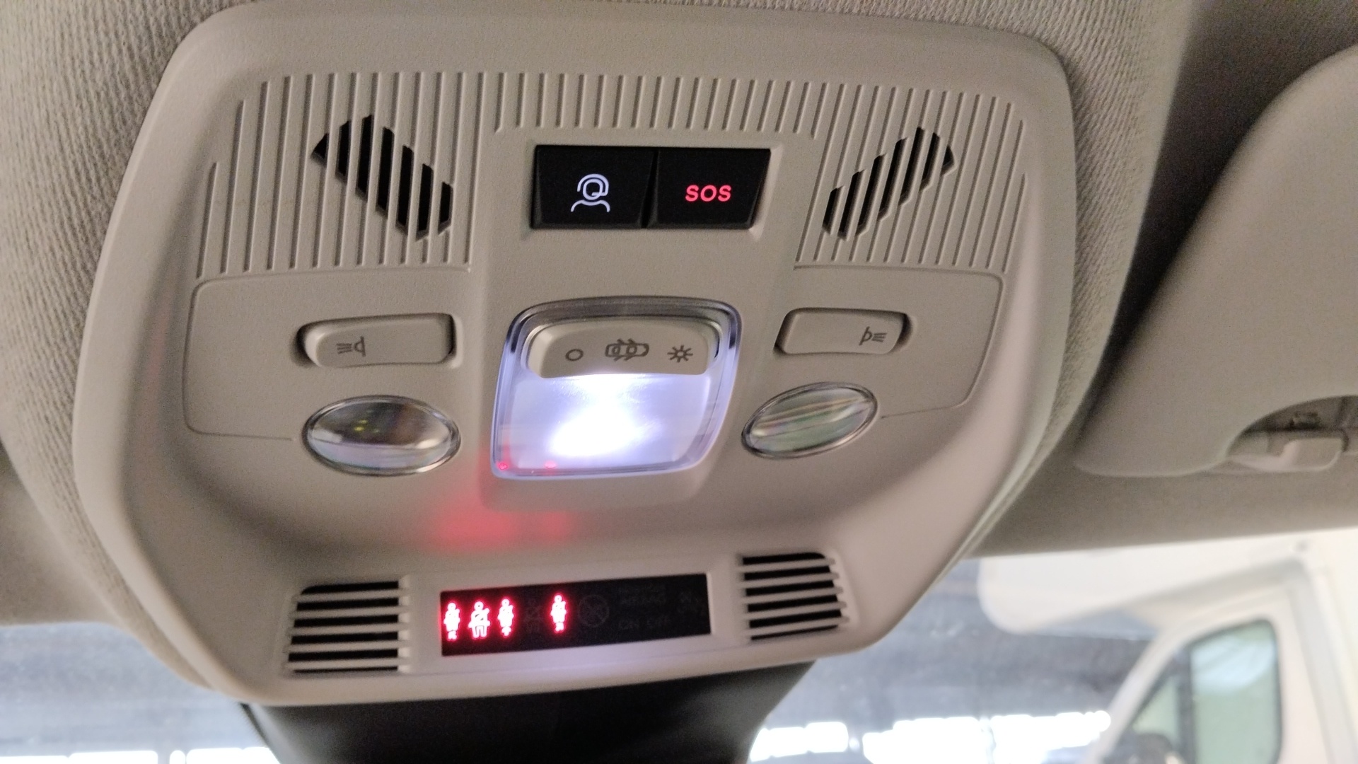 CITROEN C3 AIRCROSS Hybride 145 E-dcs6 PLUS
