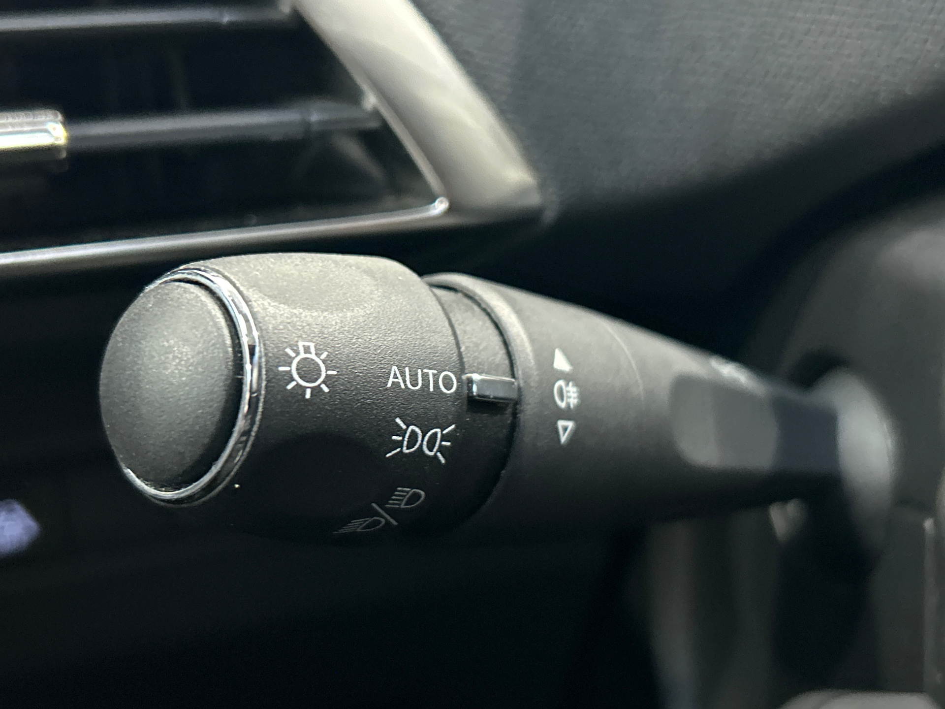 PEUGEOT 5008 ALLURE PK PTECH 130 S&S BVM6