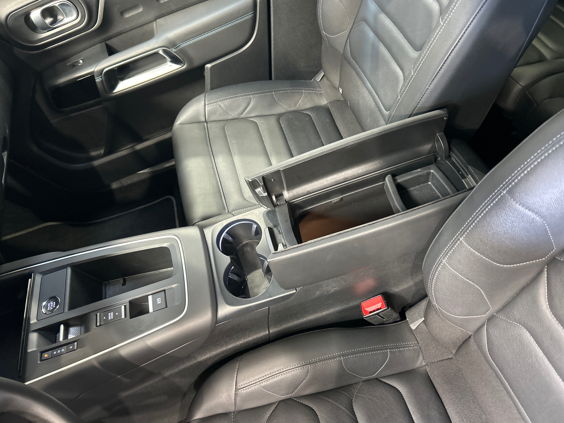 CITROEN C5 AIRCROSS Hybride Rechargeable 225 e-EAT8 Shine Pack
