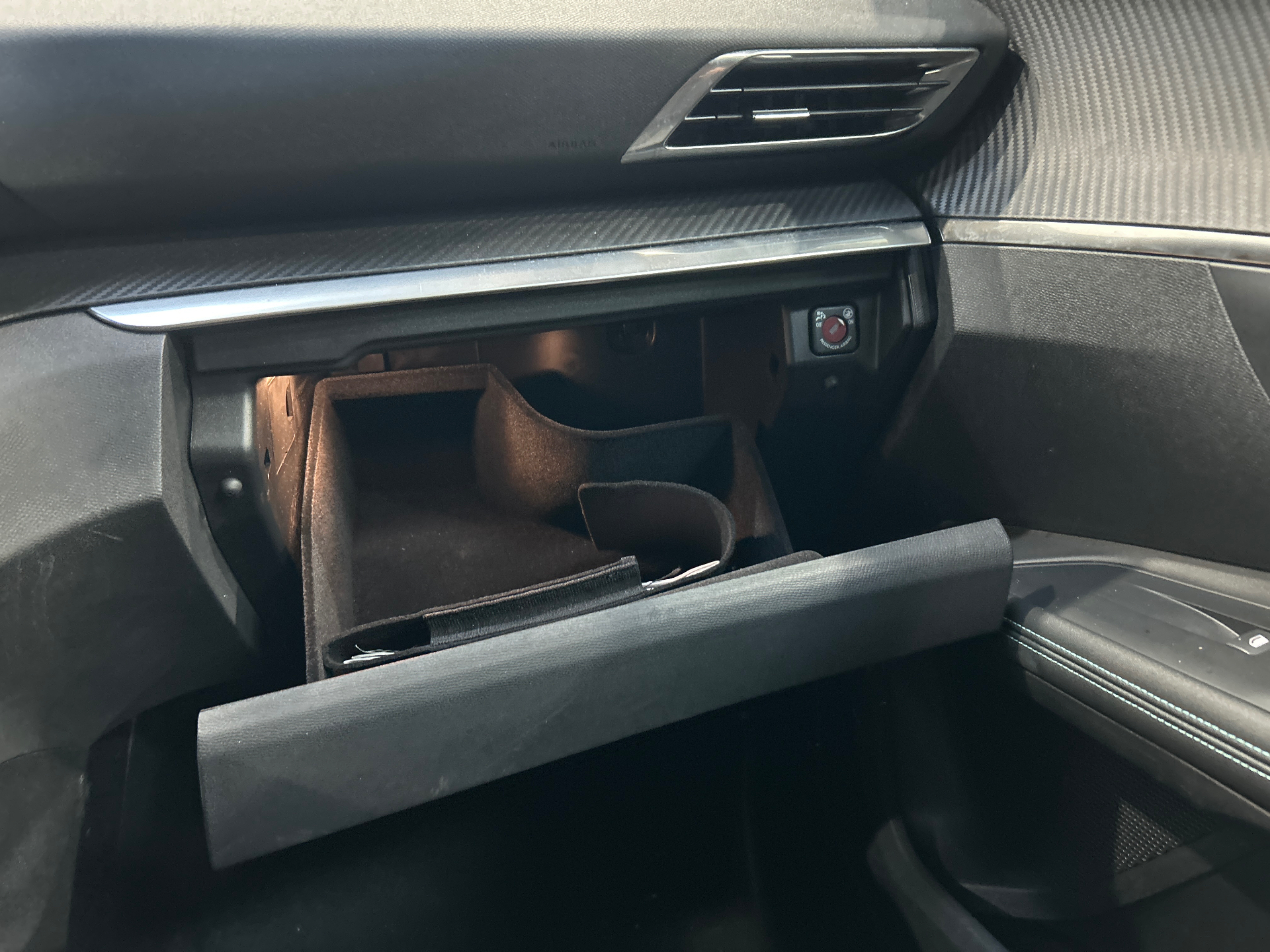 PEUGEOT 5008 ALLURE PK PTECH 130 S&S BVM6