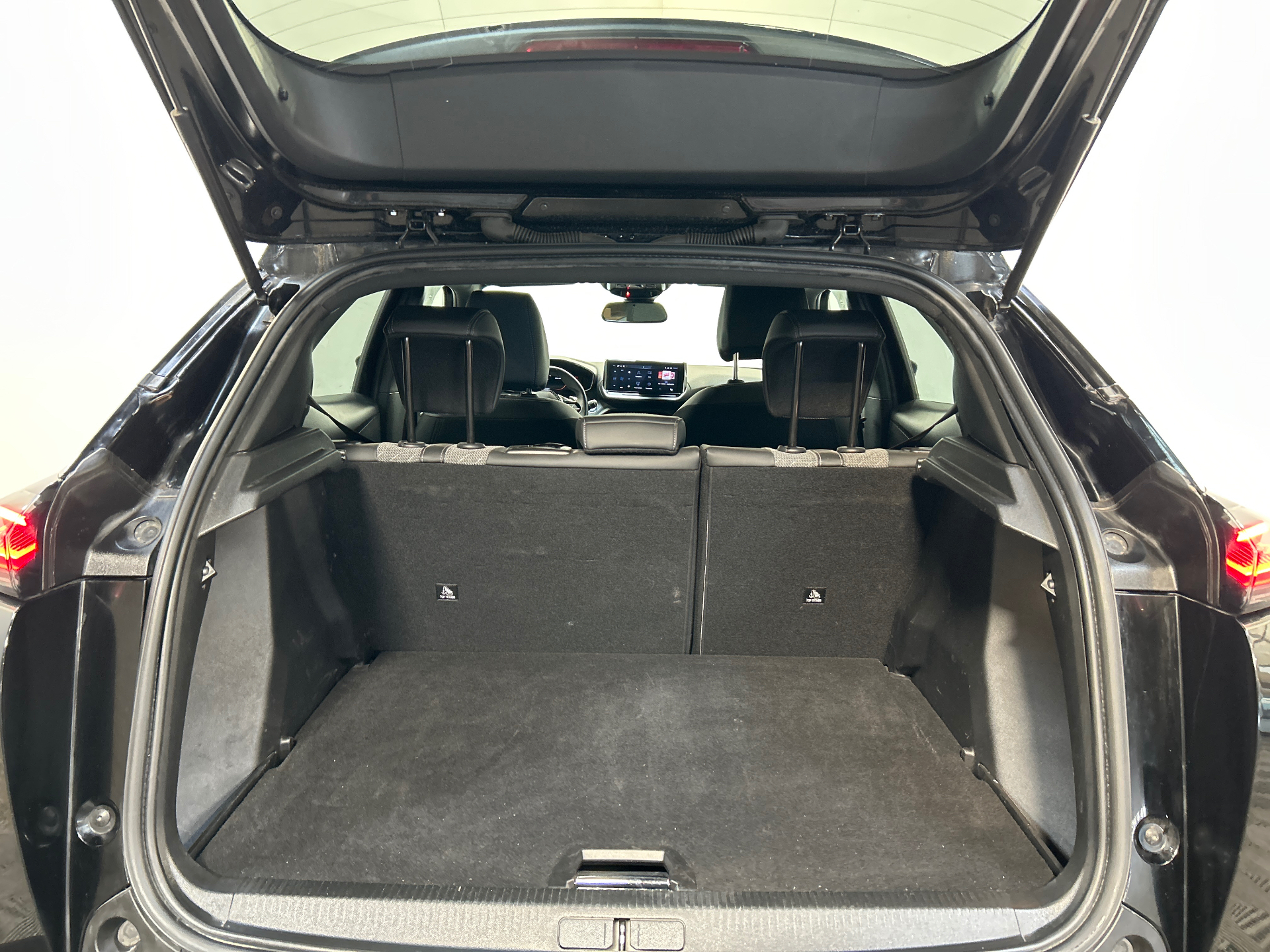 PEUGEOT 2008 PureTech 130 S&S EAT8 Allure