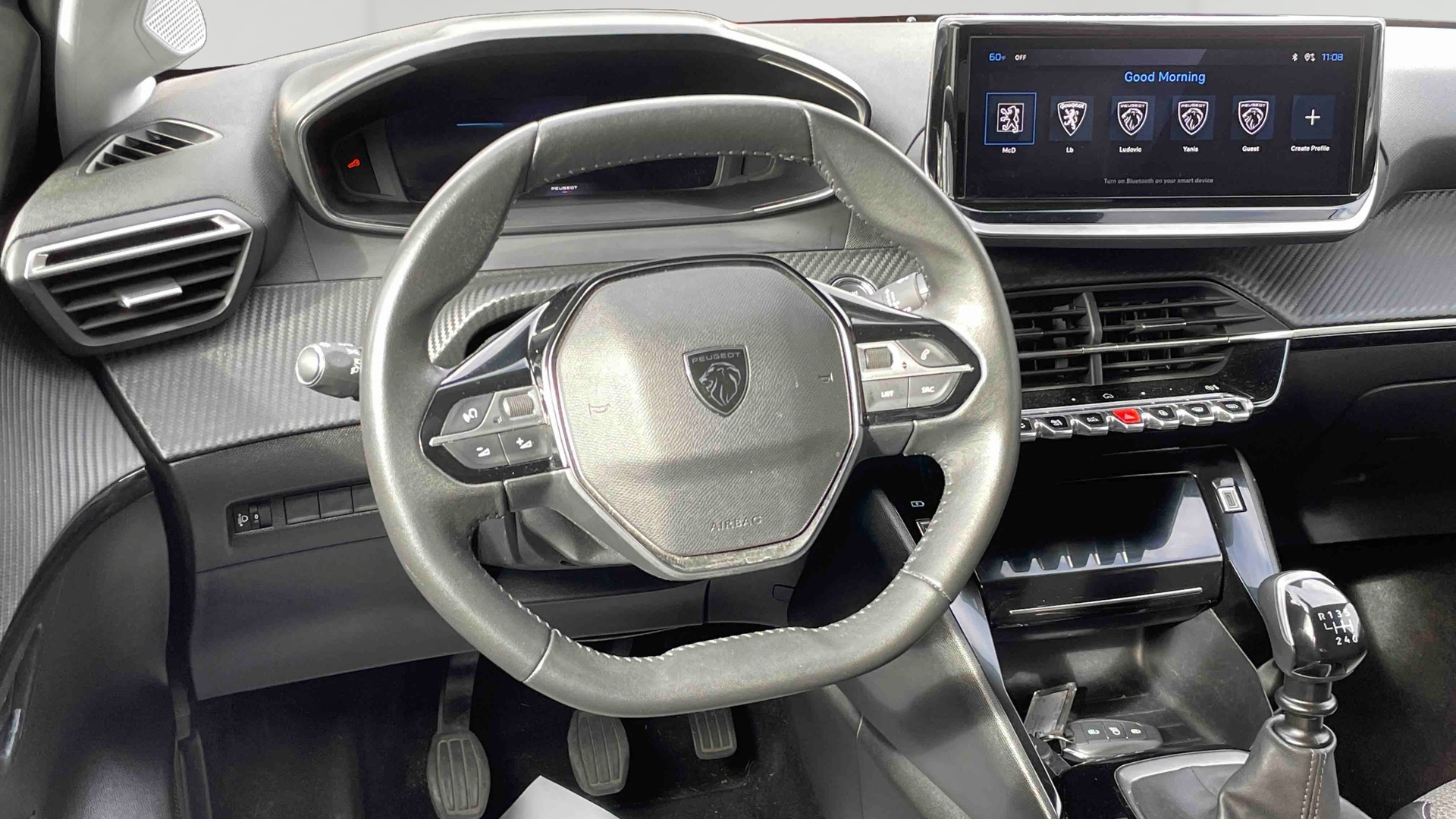 PEUGEOT 208 PureTech 100 S&S BVM6 Allure
