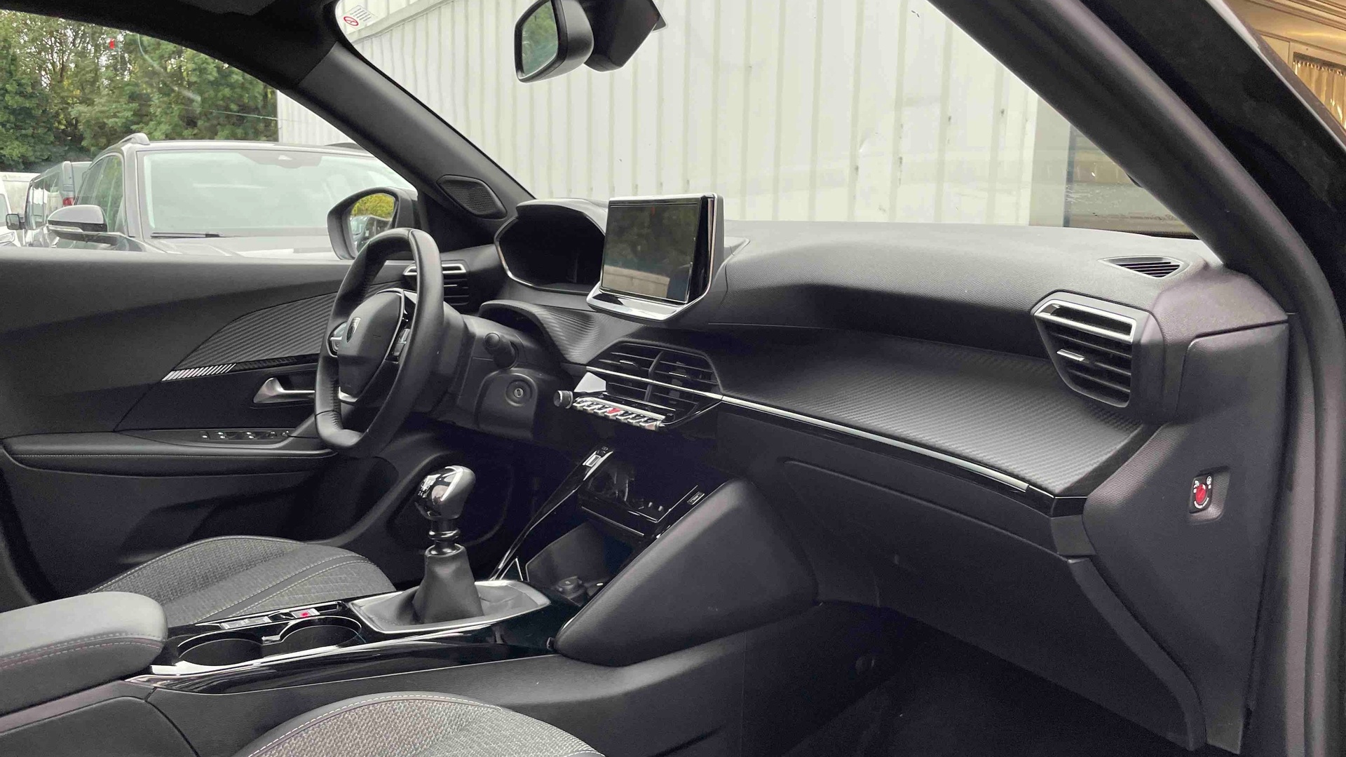 PEUGEOT 2008 PureTech 100 S&S BVM6 Allure