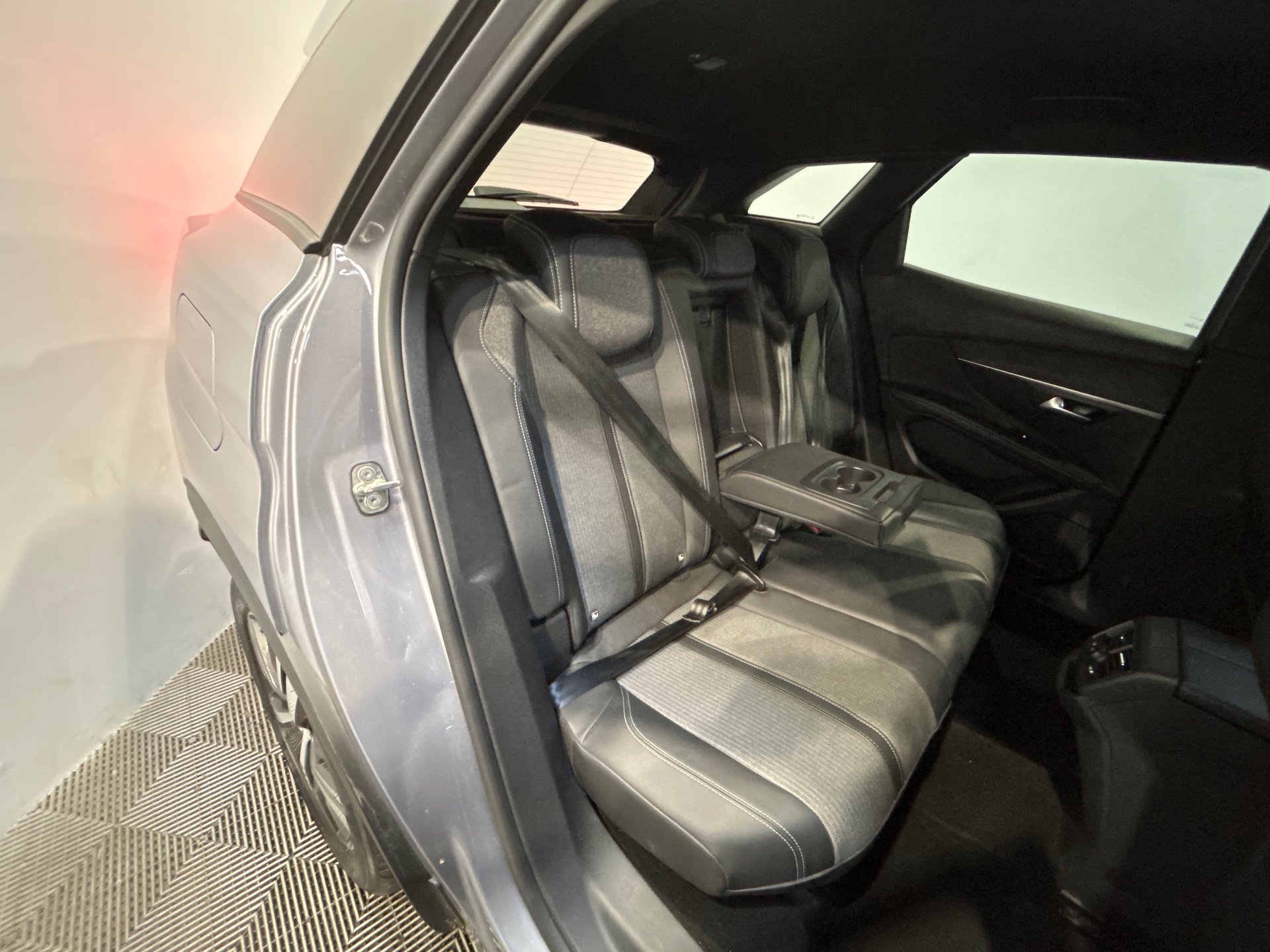 PEUGEOT 3008 Hybrid 136 e-DCS6 Allure Pack