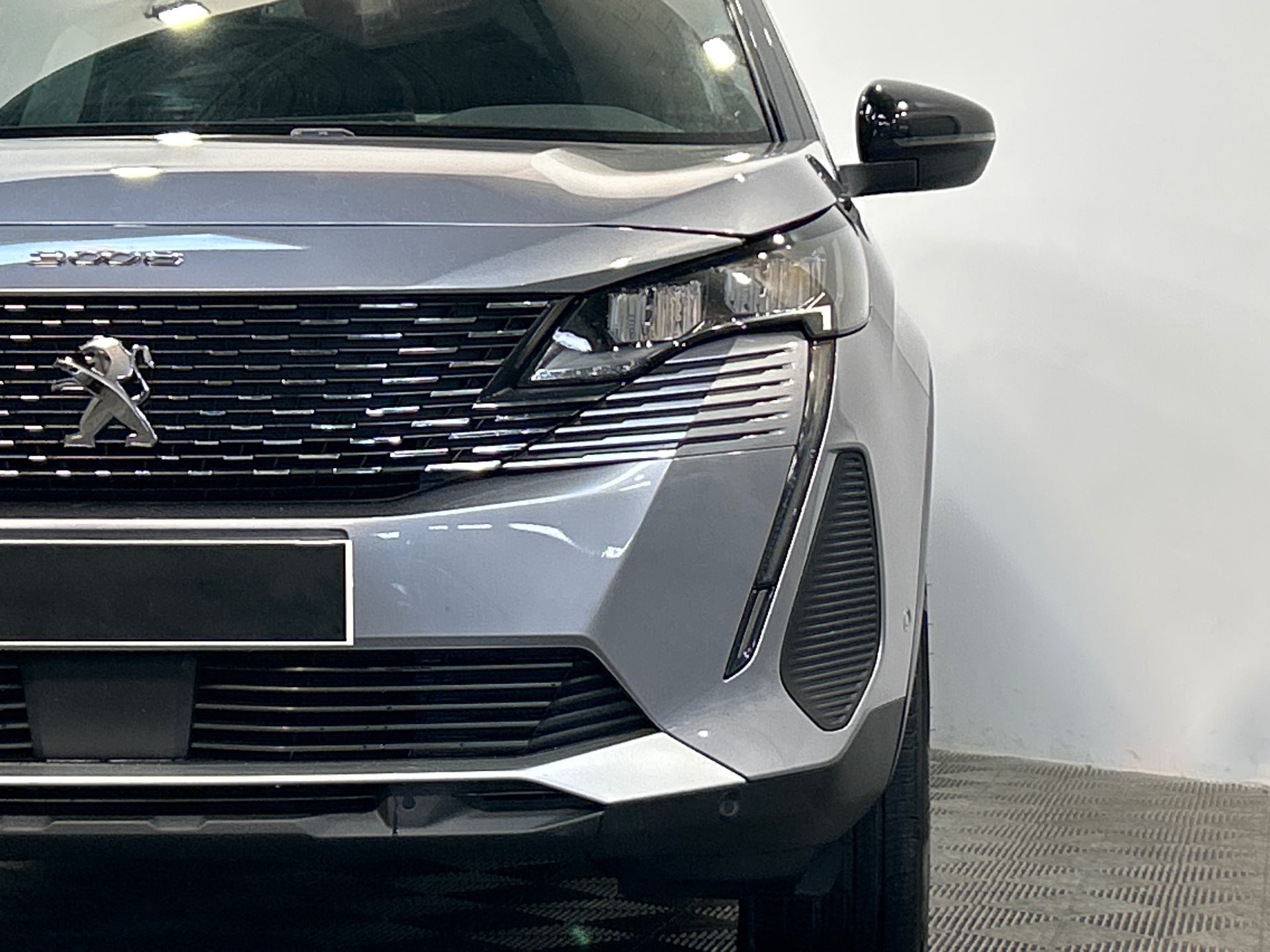 PEUGEOT 3008 Hybrid 136 e-DCS6 Allure Pack