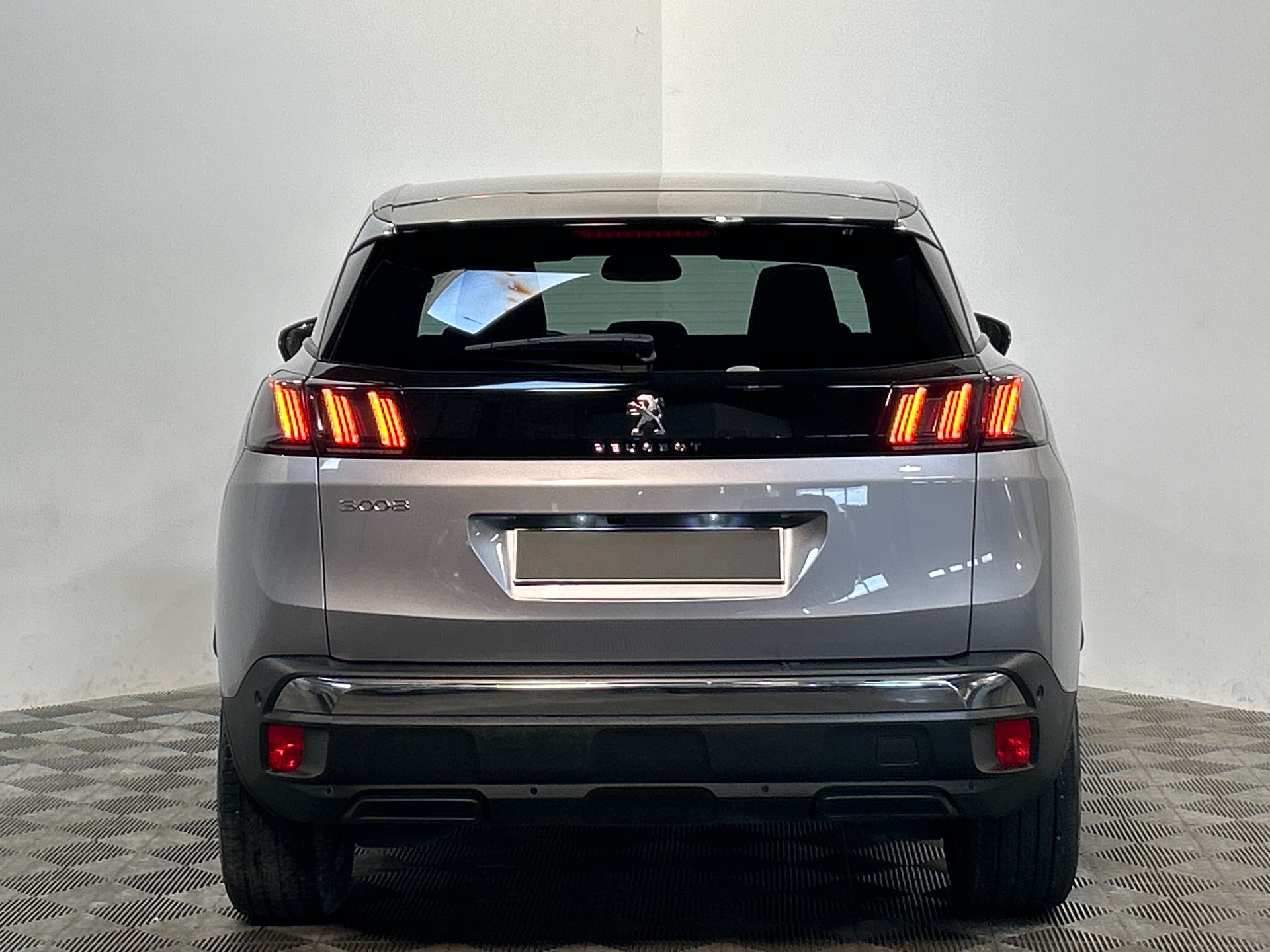 PEUGEOT 3008 Hybrid 136 e-DCS6 Allure Pack