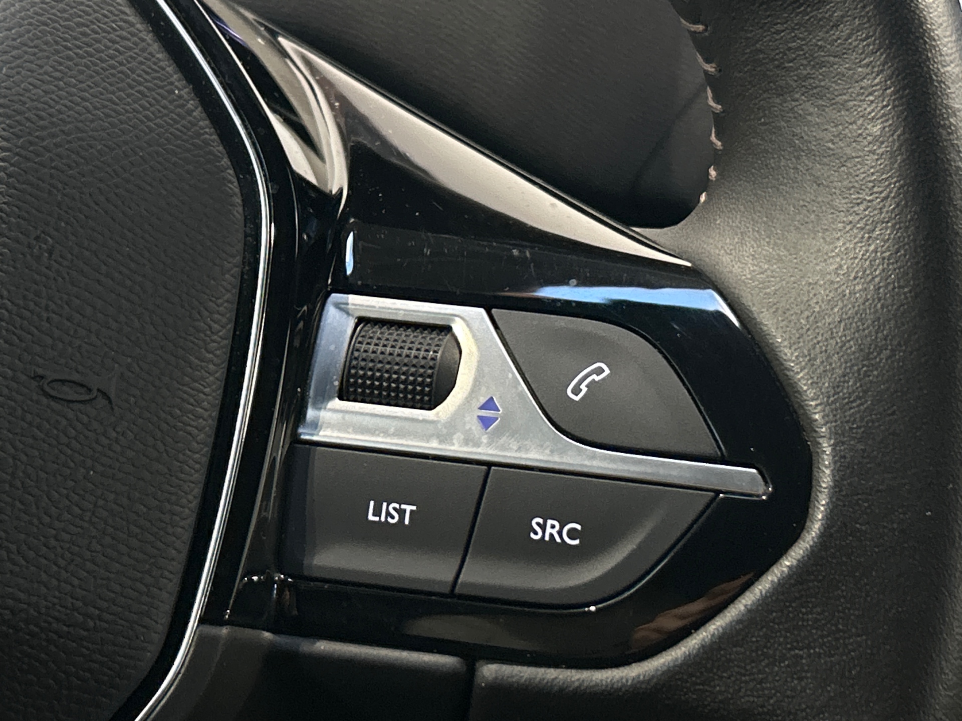 PEUGEOT 5008 ALLURE PK PTECH 130 S&S BVM6