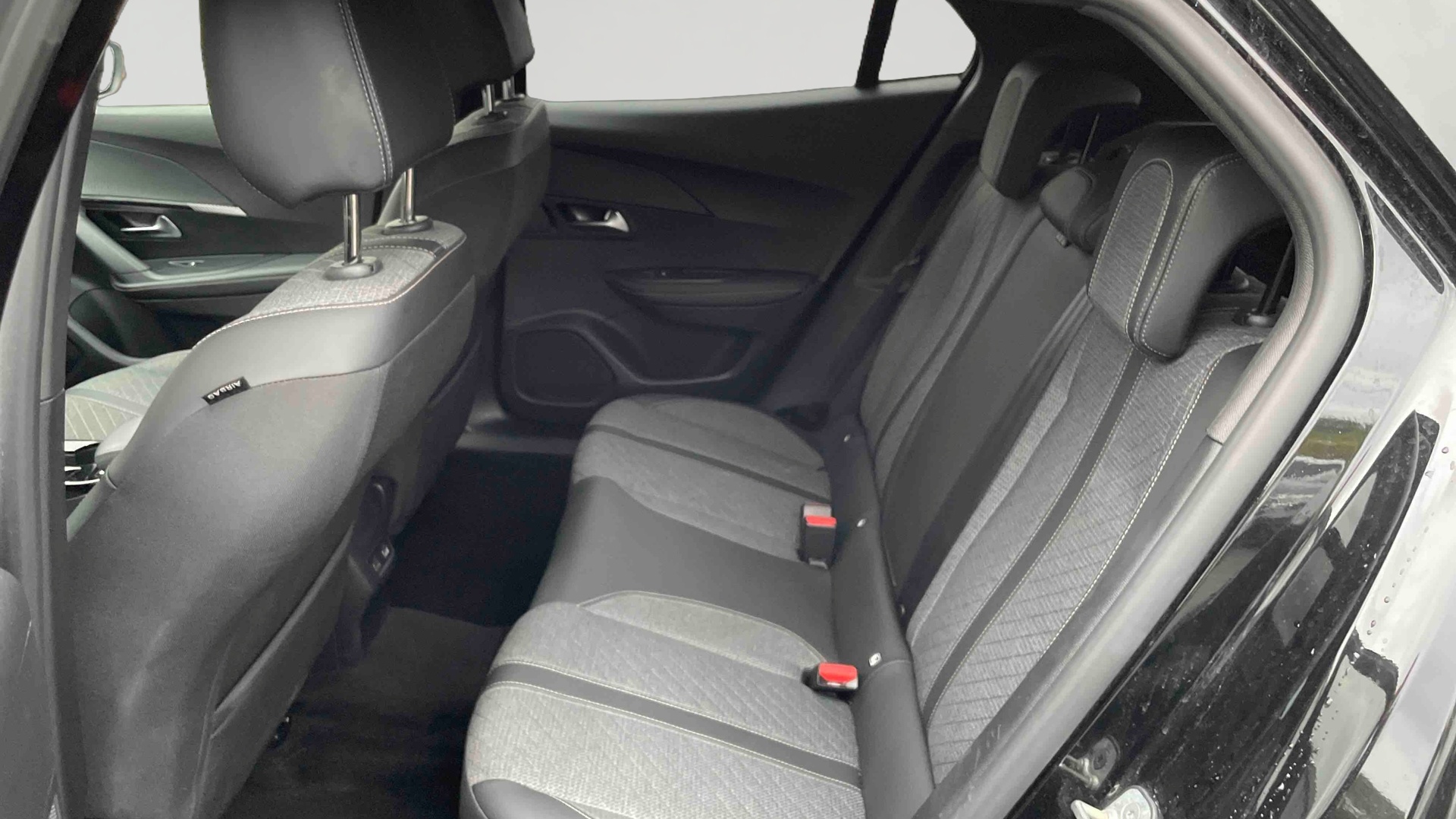 PEUGEOT 2008 PureTech 100 S&S BVM6 Allure