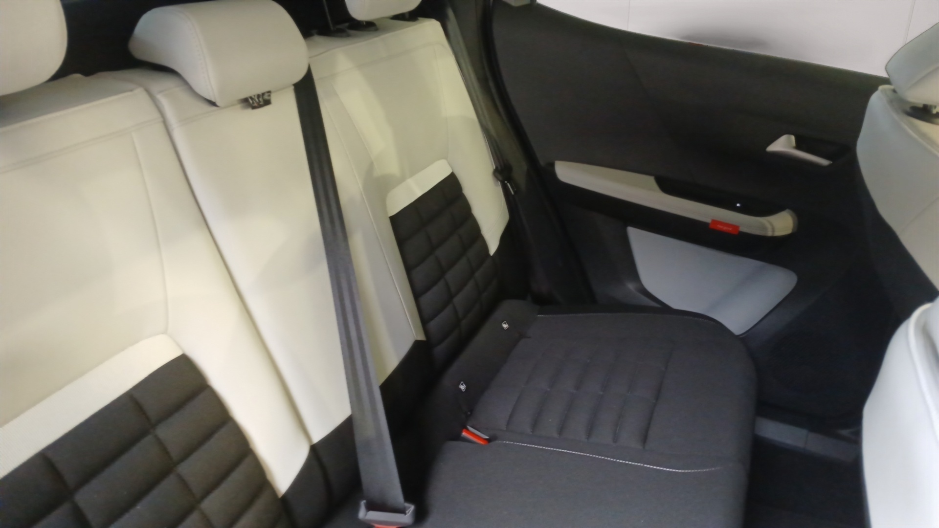 CITROEN C3 AIRCROSS Hybride 145 E-dcs6 MAX