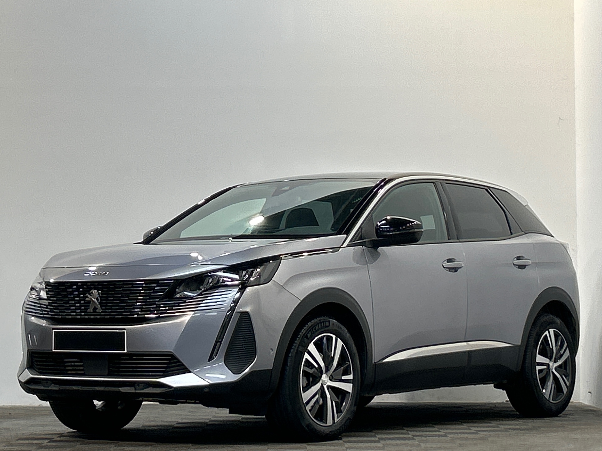 PEUGEOT 3008 Hybrid 136 e-DCS6 Allure Pack