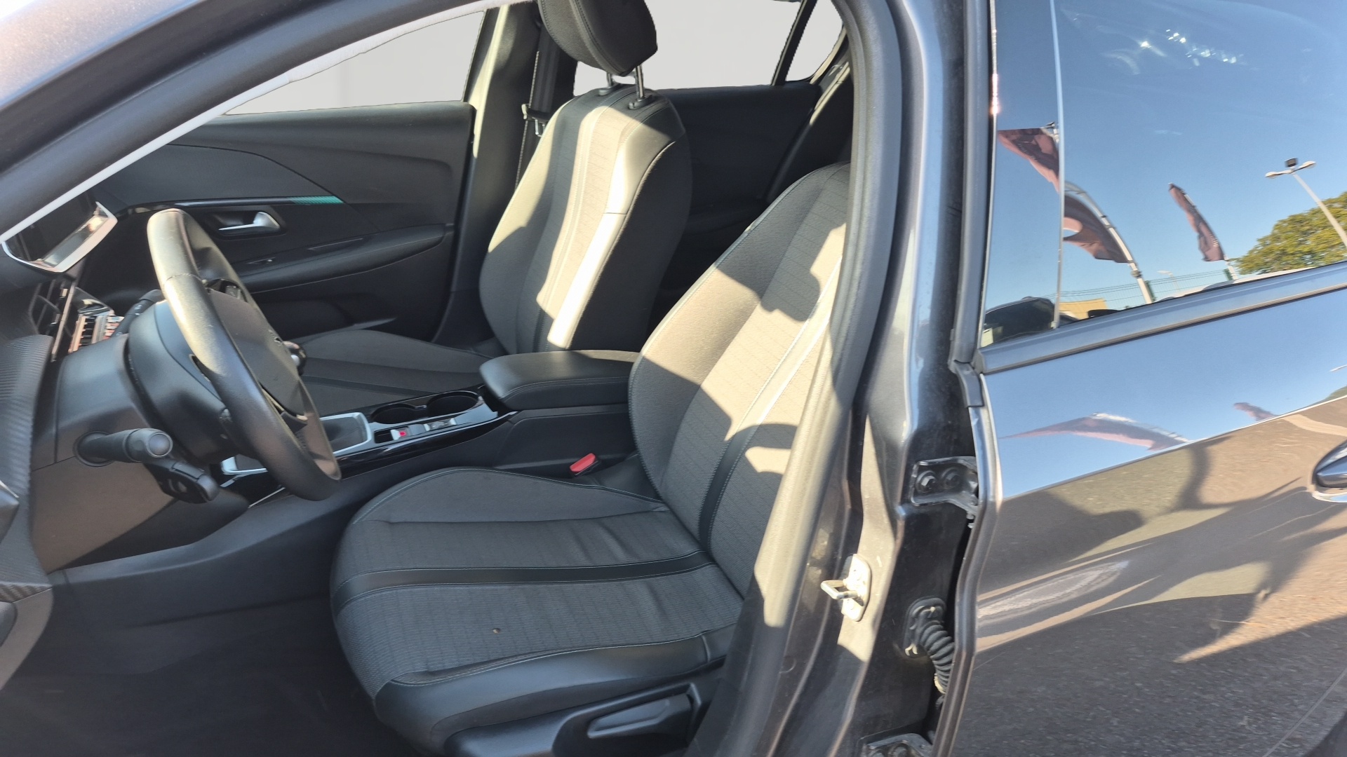 PEUGEOT 208 ALL PT100 BVM