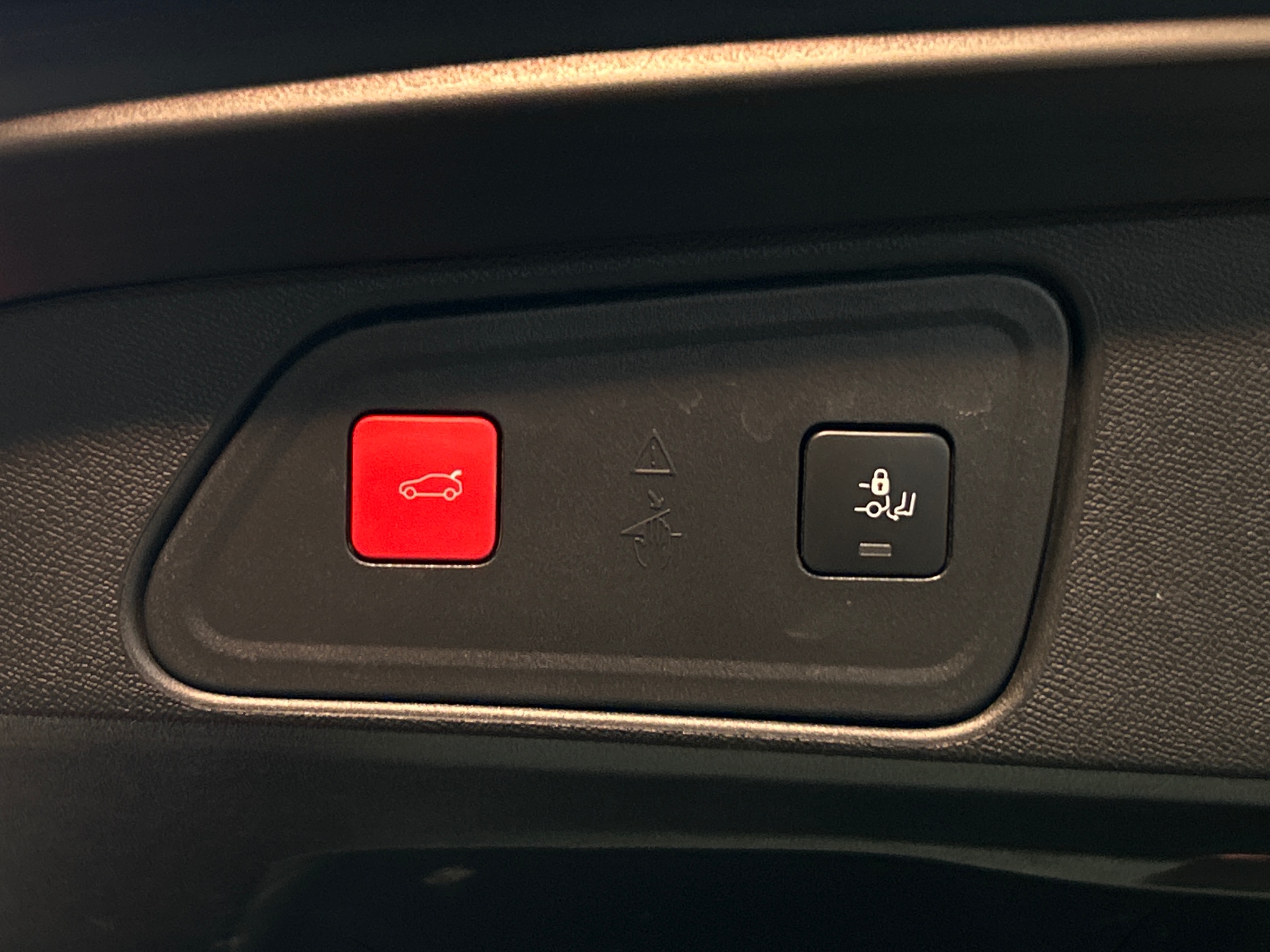 PEUGEOT 3008 Hybrid 136 e-DCS6 Allure Pack