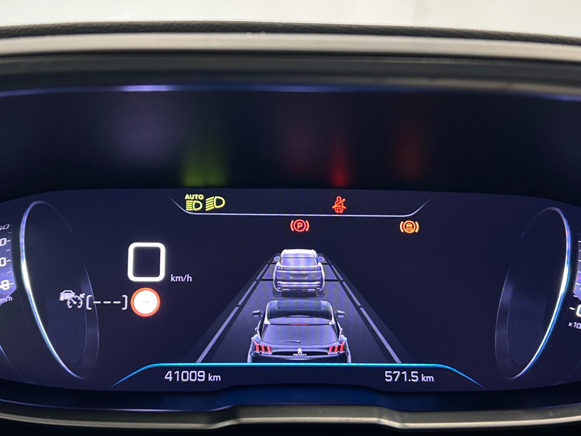 PEUGEOT 5008 ALLURE PK PTECH 130 S&S BVM6