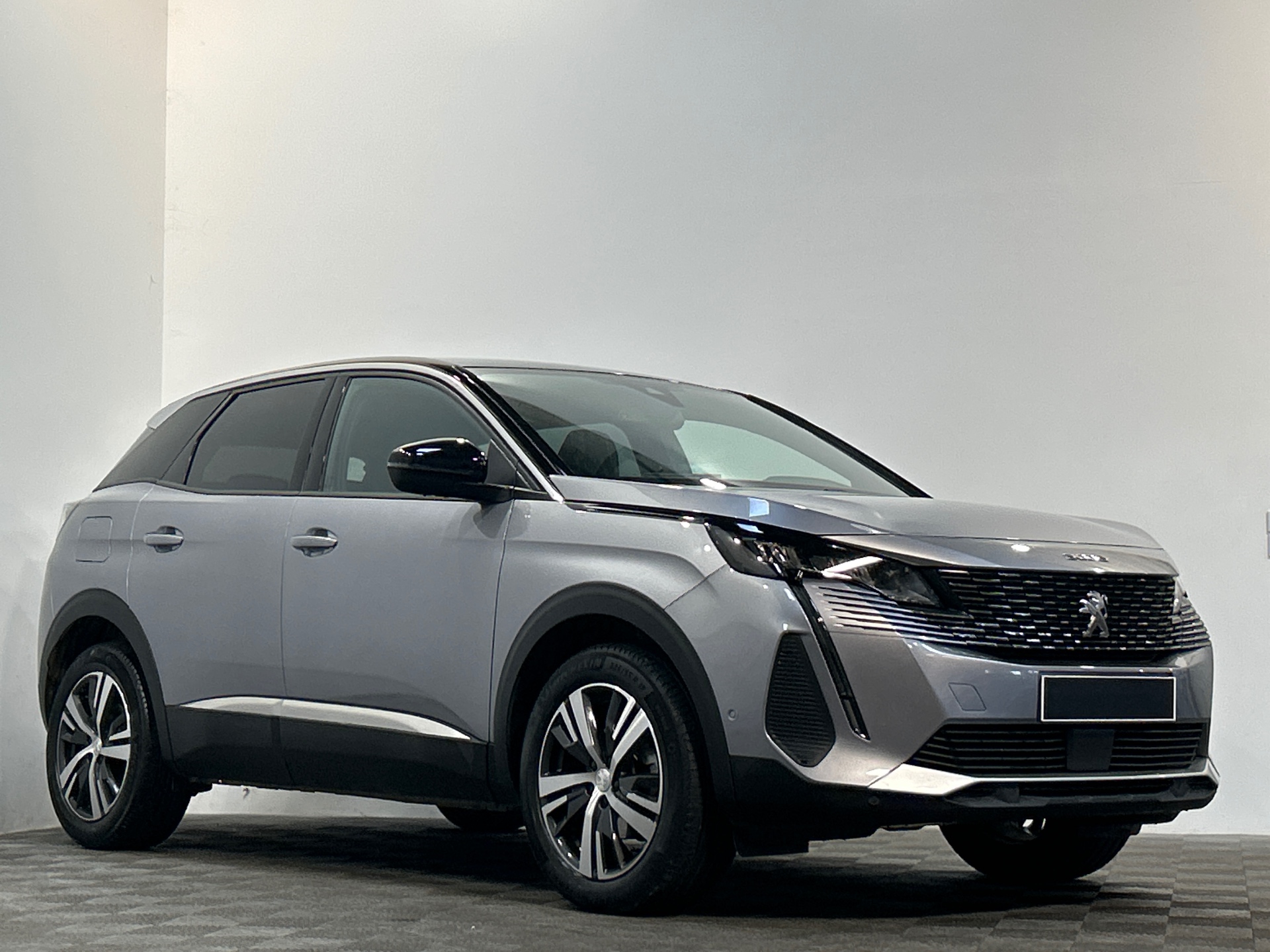 PEUGEOT 3008 Hybrid 136 e-DCS6 Allure Pack