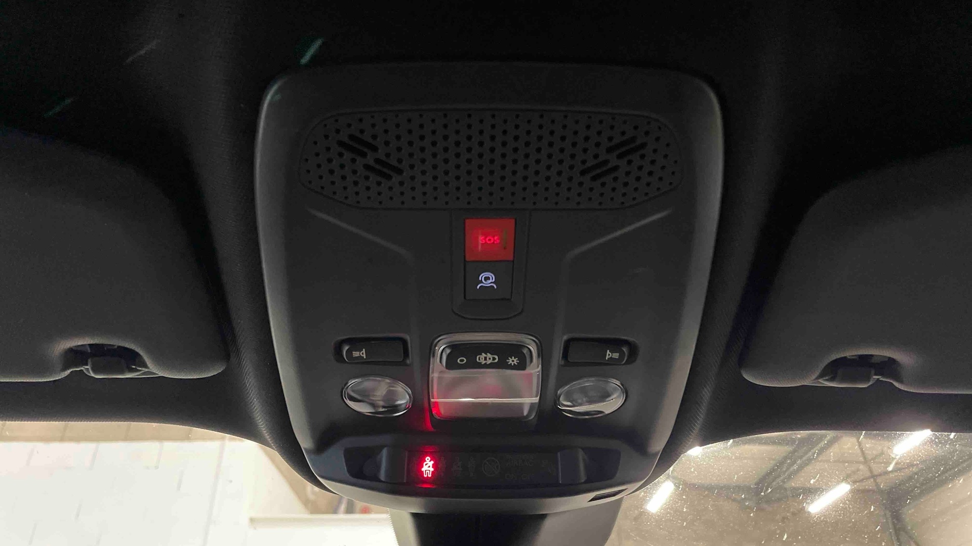 PEUGEOT 2008 PureTech 100 S&S BVM6 Allure
