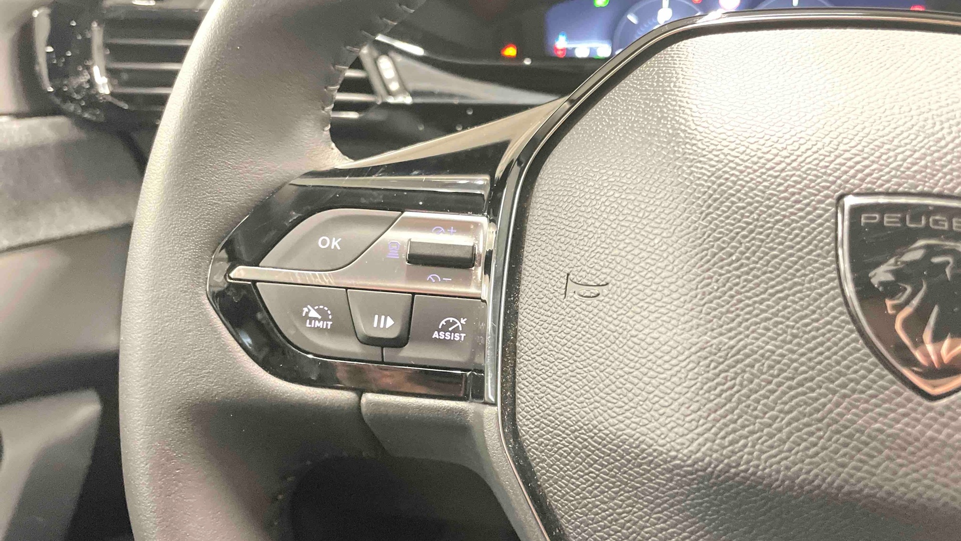 PEUGEOT 308 BlueHDi 130ch S&S EAT8 Allure