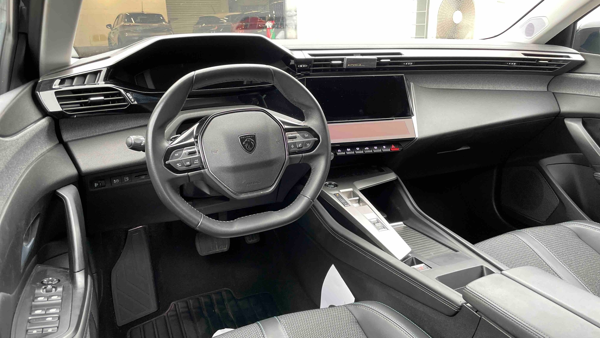 PEUGEOT 308 PHEV 180 e-EAT8 Allure
