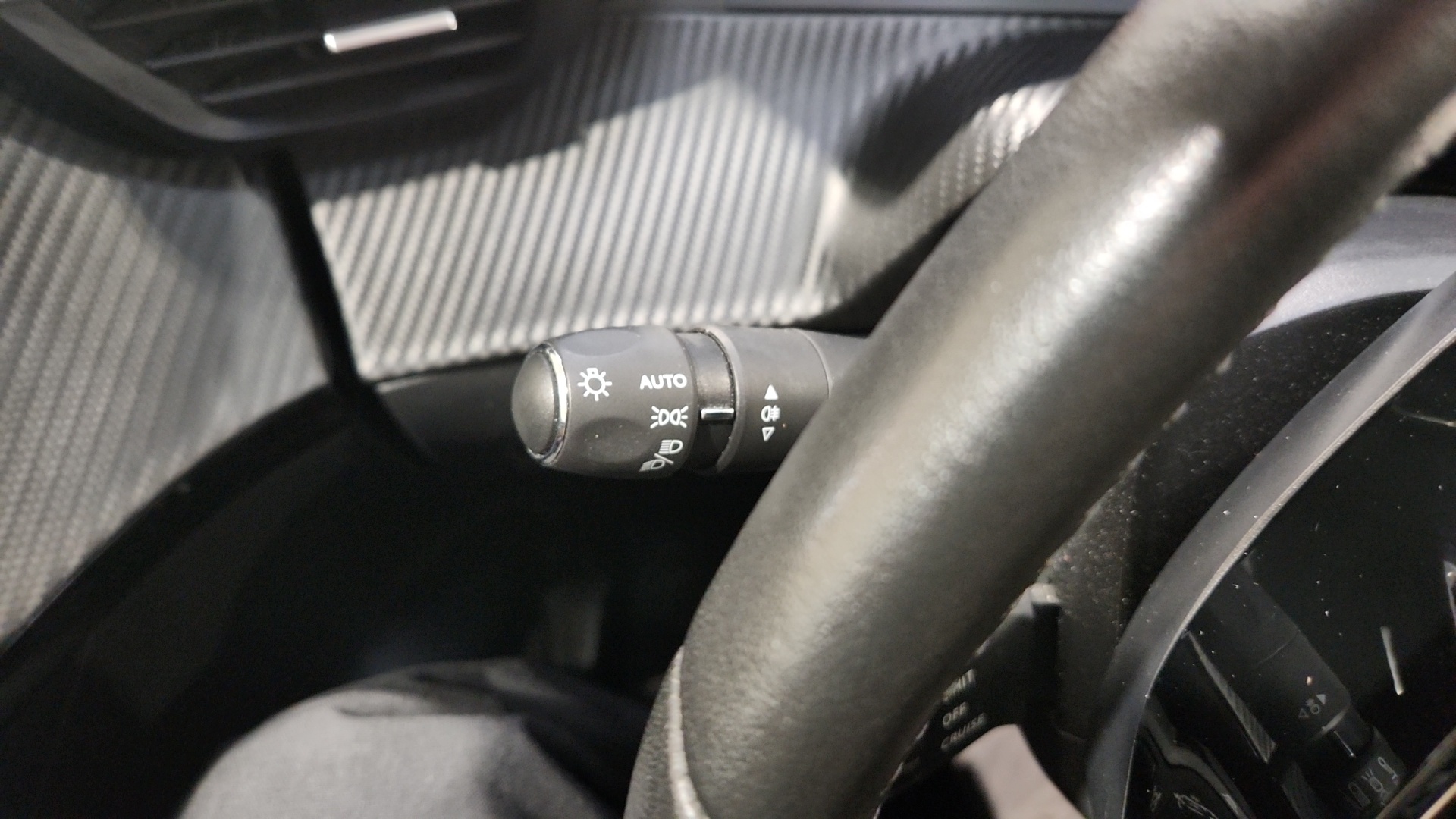 PEUGEOT 208 PureTech 100 S&S BVM6 Allure - 5P