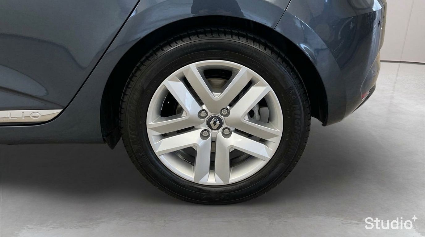 RENAULT CLIO V E-Tech 140 - 21N Business