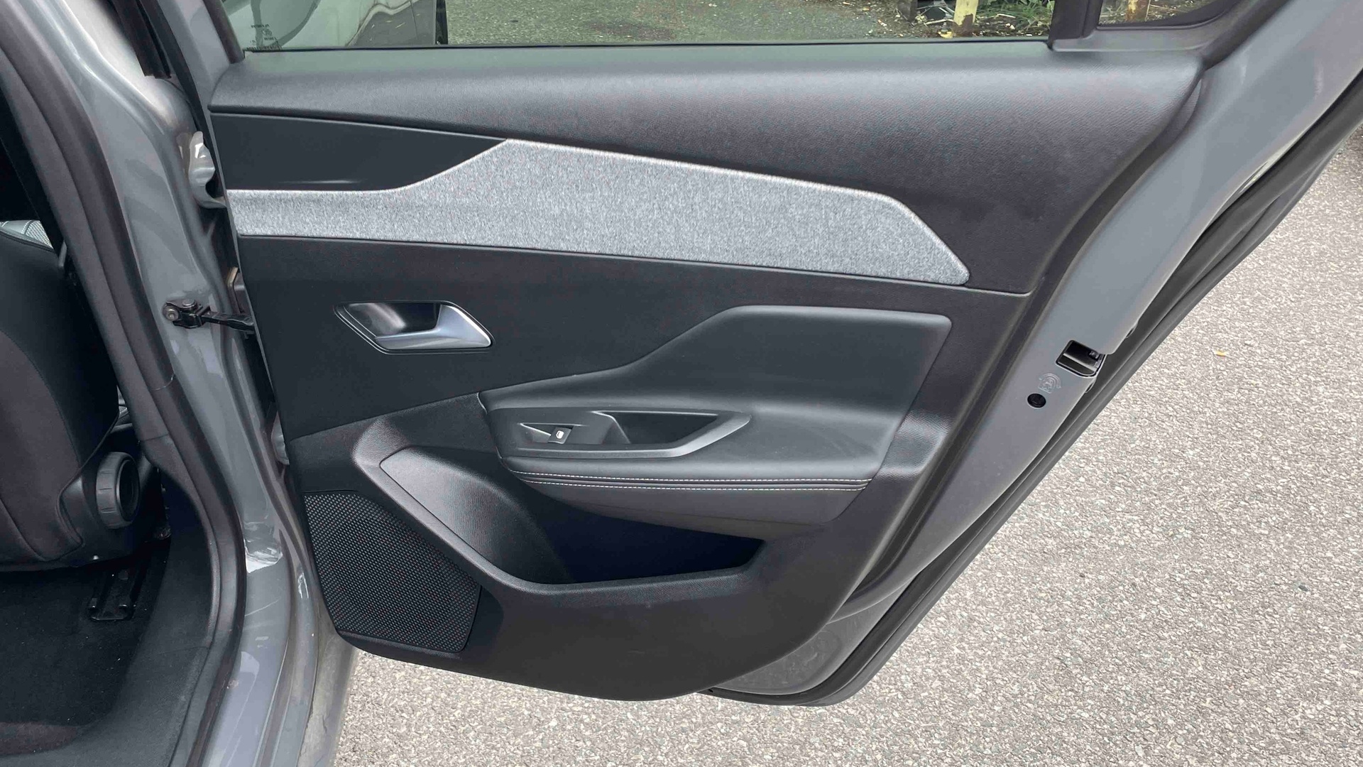 PEUGEOT 308 PHEV 180 e-EAT8 Allure