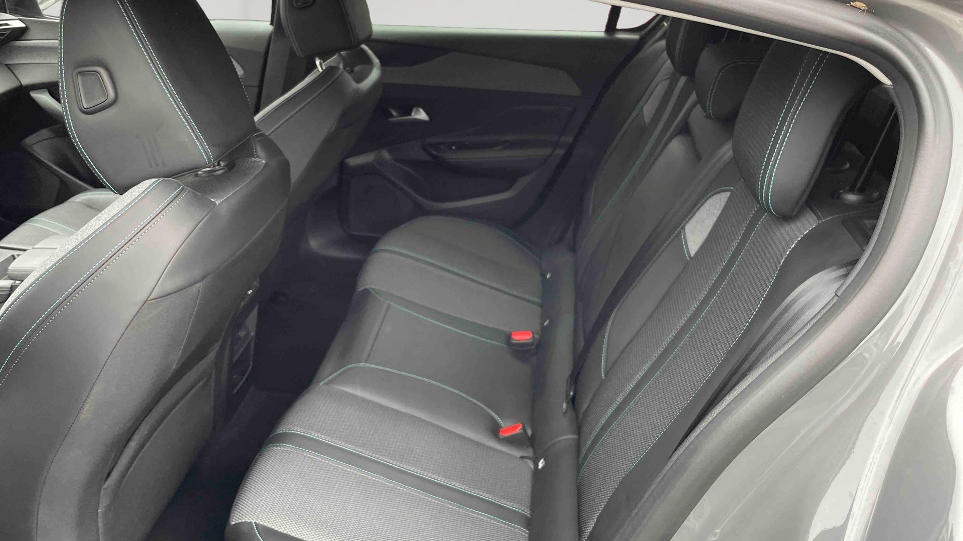 PEUGEOT 308 PHEV 180 e-EAT8 Allure