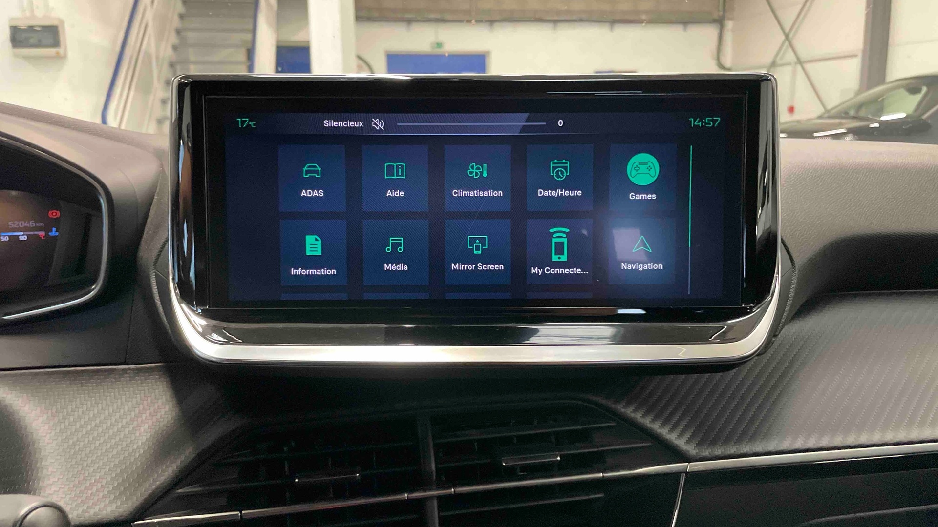 PEUGEOT 2008 PureTech 100 S&S BVM6 Allure