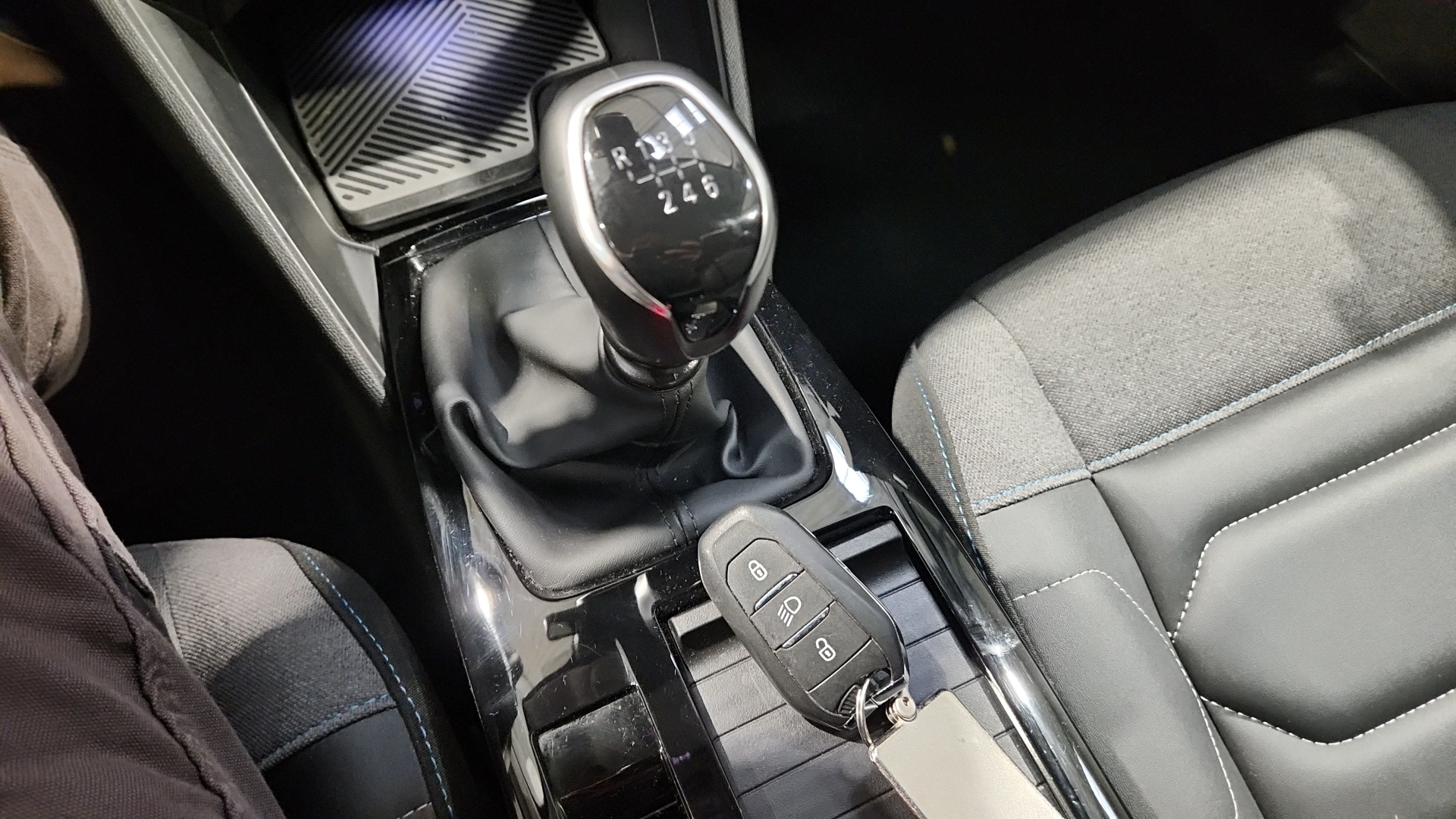 CITROEN C4 PureTech 130 BVM6 Max - 5P