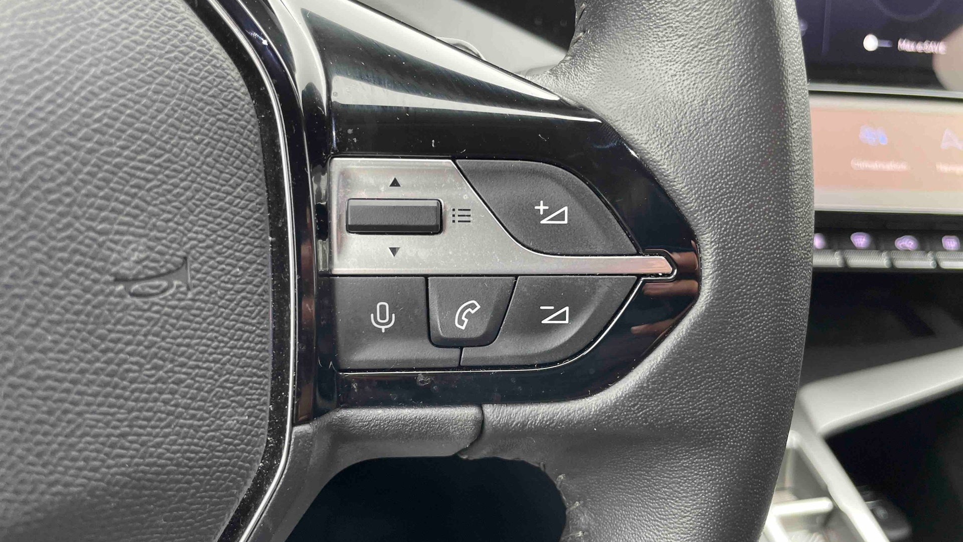 PEUGEOT 308 PHEV 180 e-EAT8 Allure