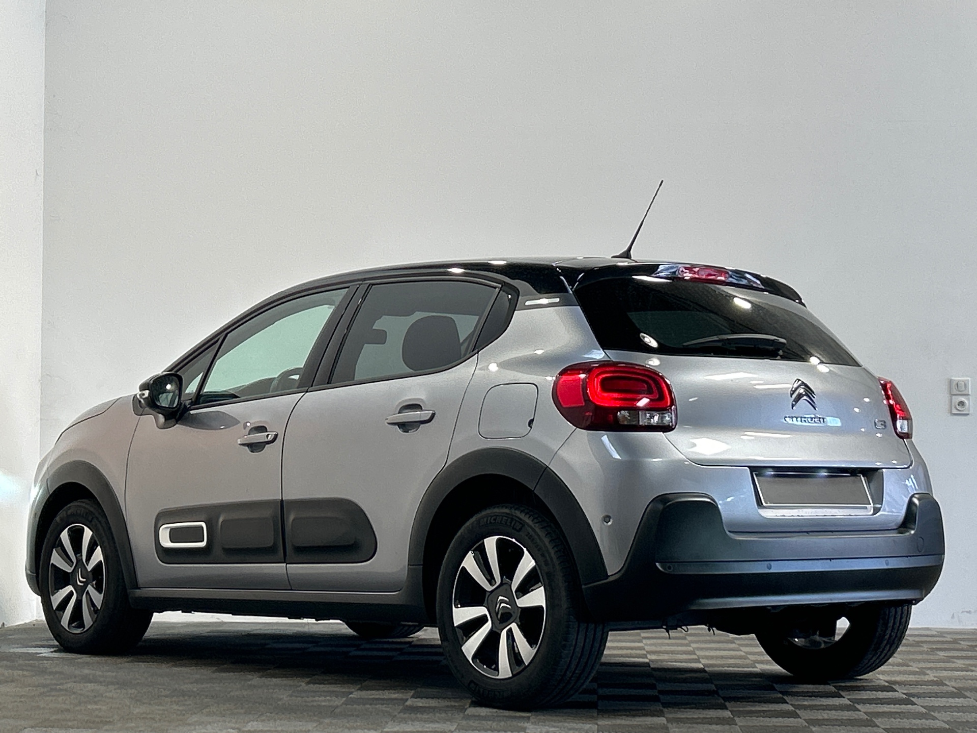 CITROEN C3 PT83 S&S BVM SHINE