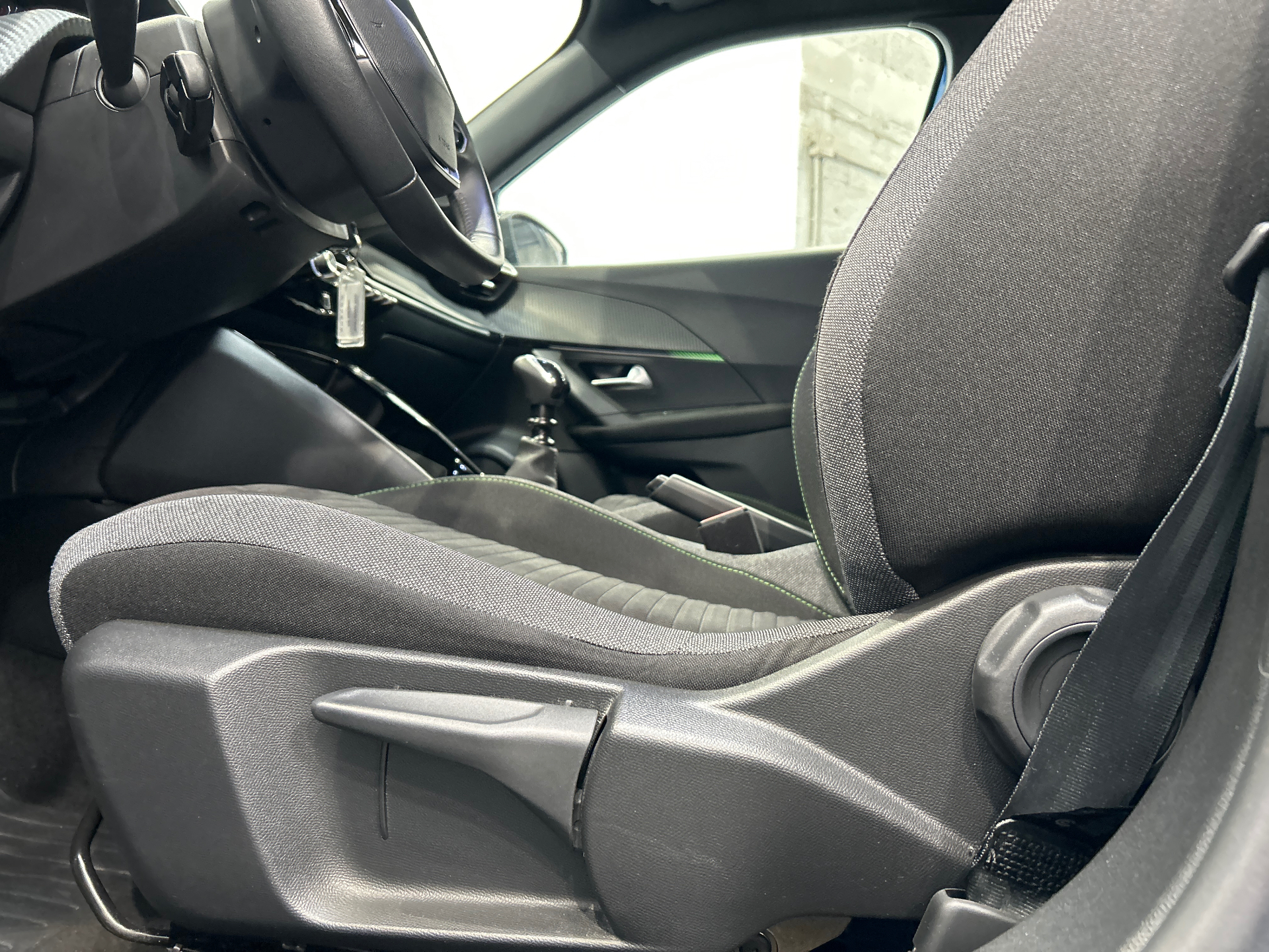 PEUGEOT 2008 ACTIVE PTECH 100 S&S BVM6