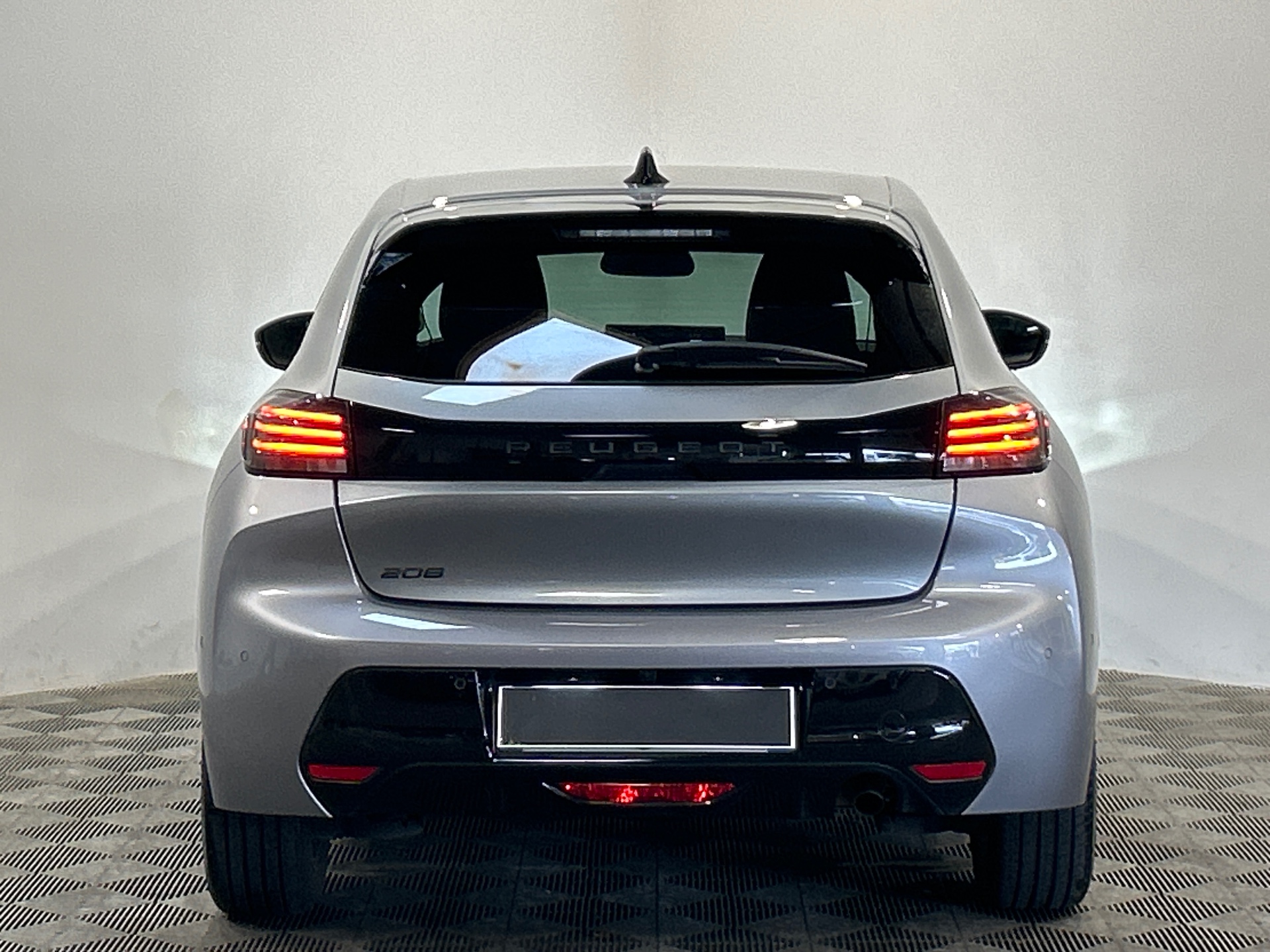 PEUGEOT 208 ALL PT100 BVM