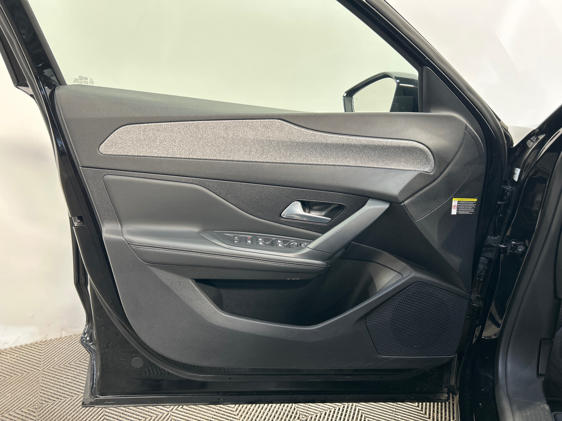 PEUGEOT 408 Hybrid 145 e-DCS6 Allure