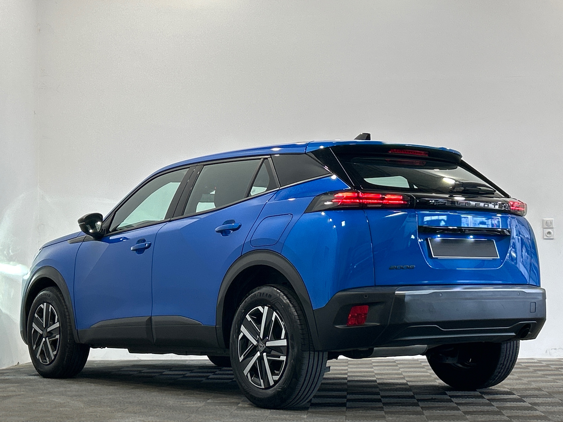 PEUGEOT 2008 ACTIVE PTECH 100 S&S BVM6