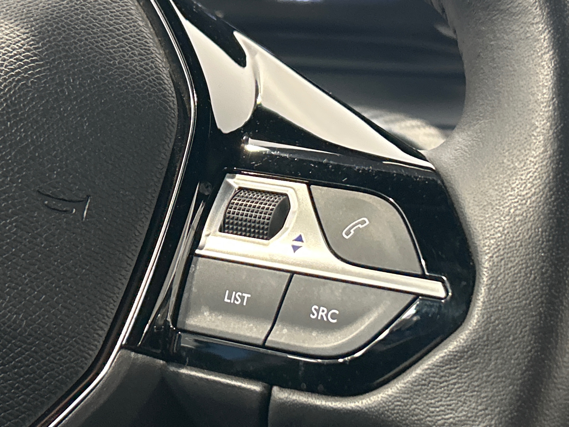 PEUGEOT 2008 ACTIVE PTECH 100 S&S BVM6