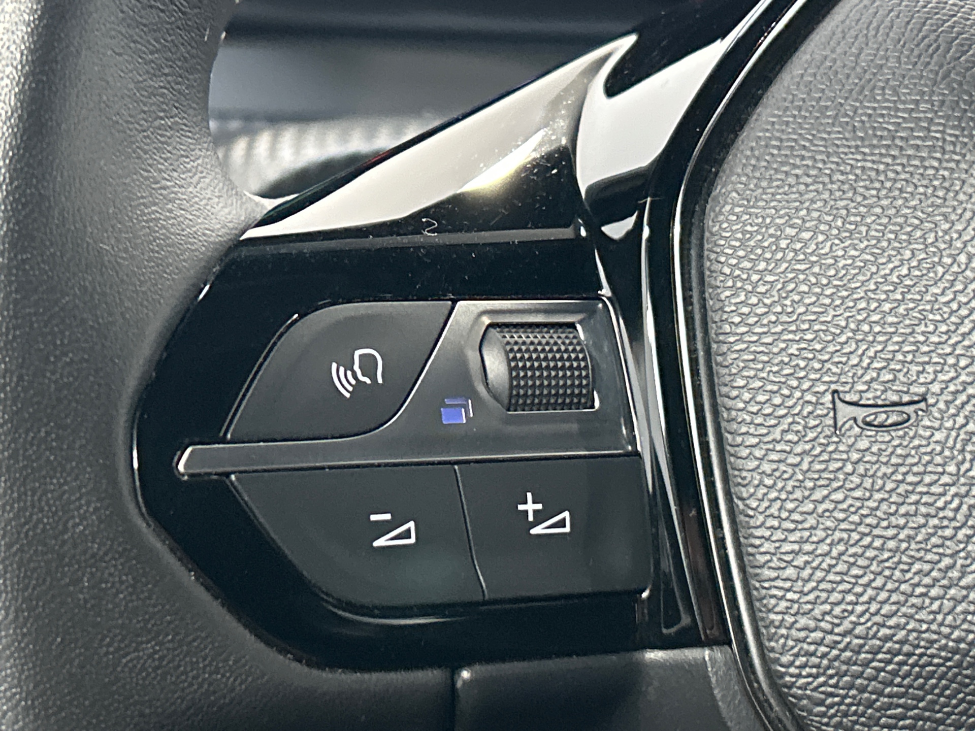 PEUGEOT 2008 ACTIVE PTECH 100 S&S BVM6