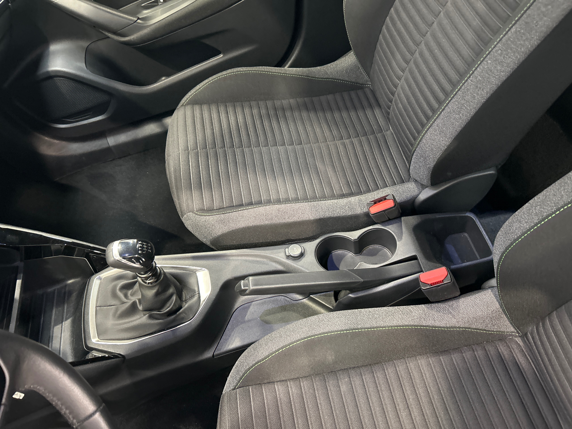 PEUGEOT 2008 ACTIVE PTECH 100 S&S BVM6