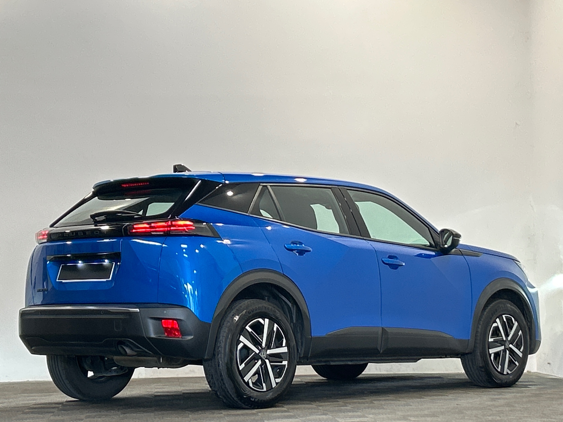 PEUGEOT 2008 ACTIVE PTECH 100 S&S BVM6