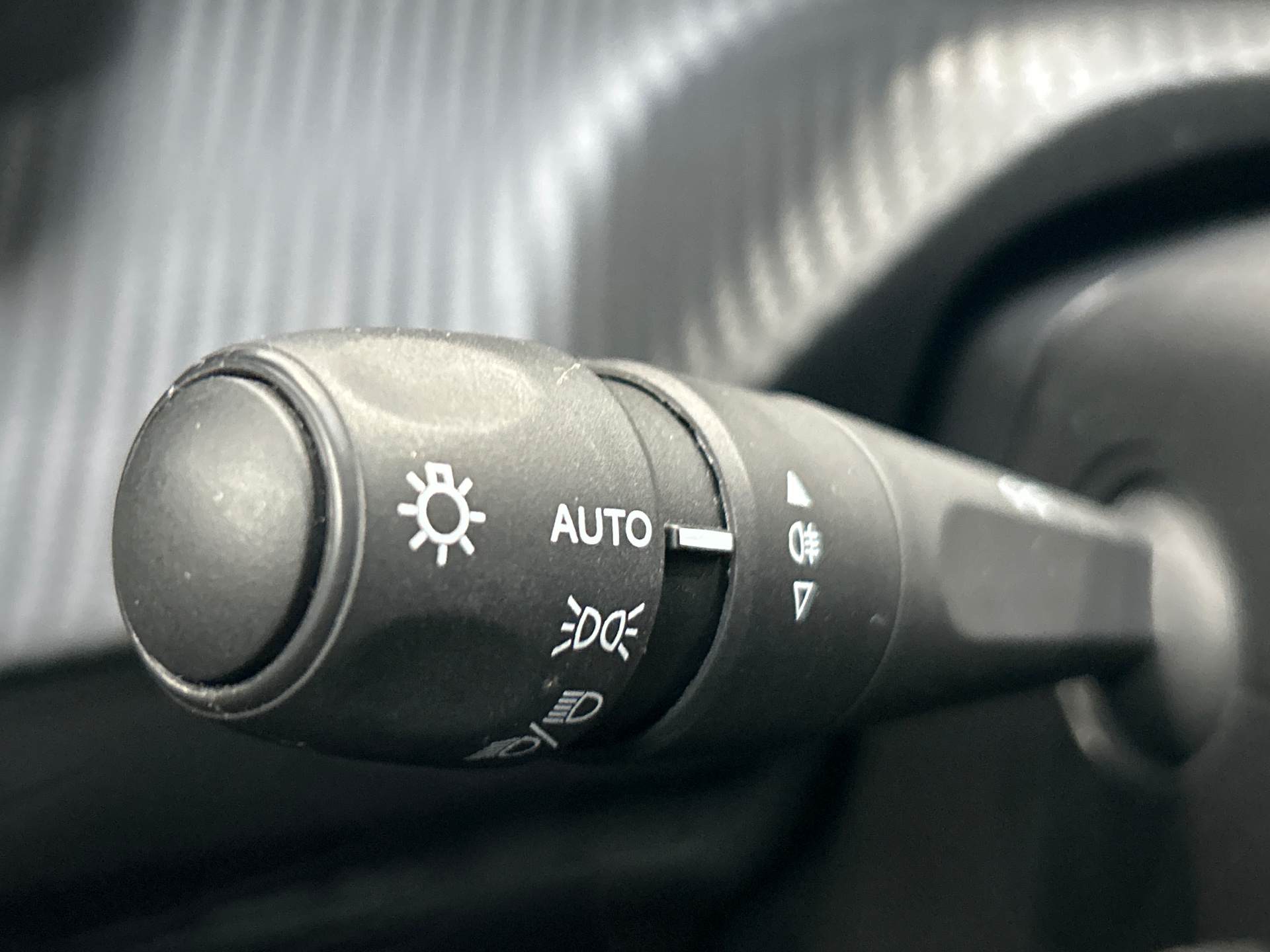 PEUGEOT 2008 ACTIVE PTECH 100 S&S BVM6